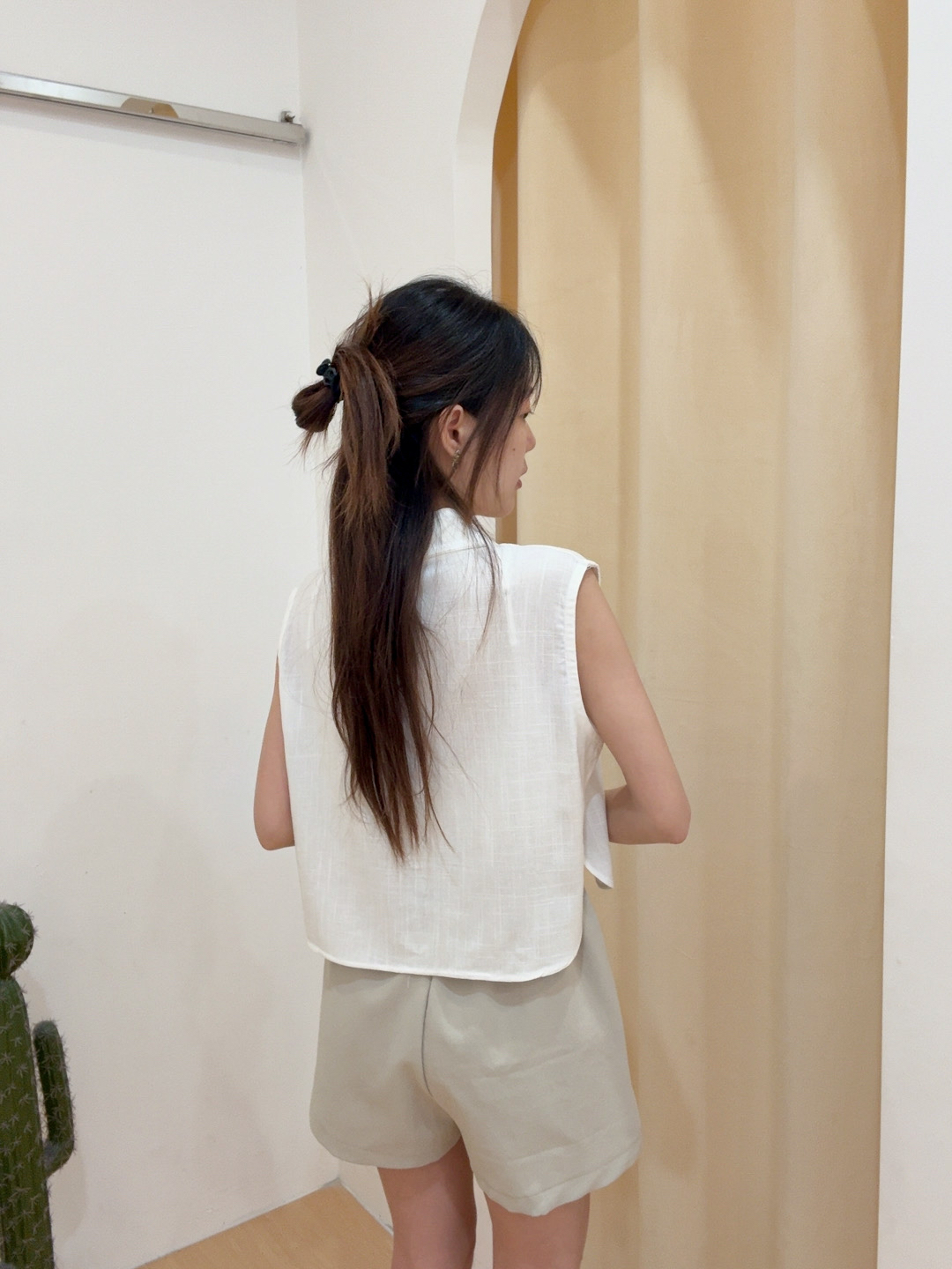 丝巾麻绳腰带西装短裤 R2940