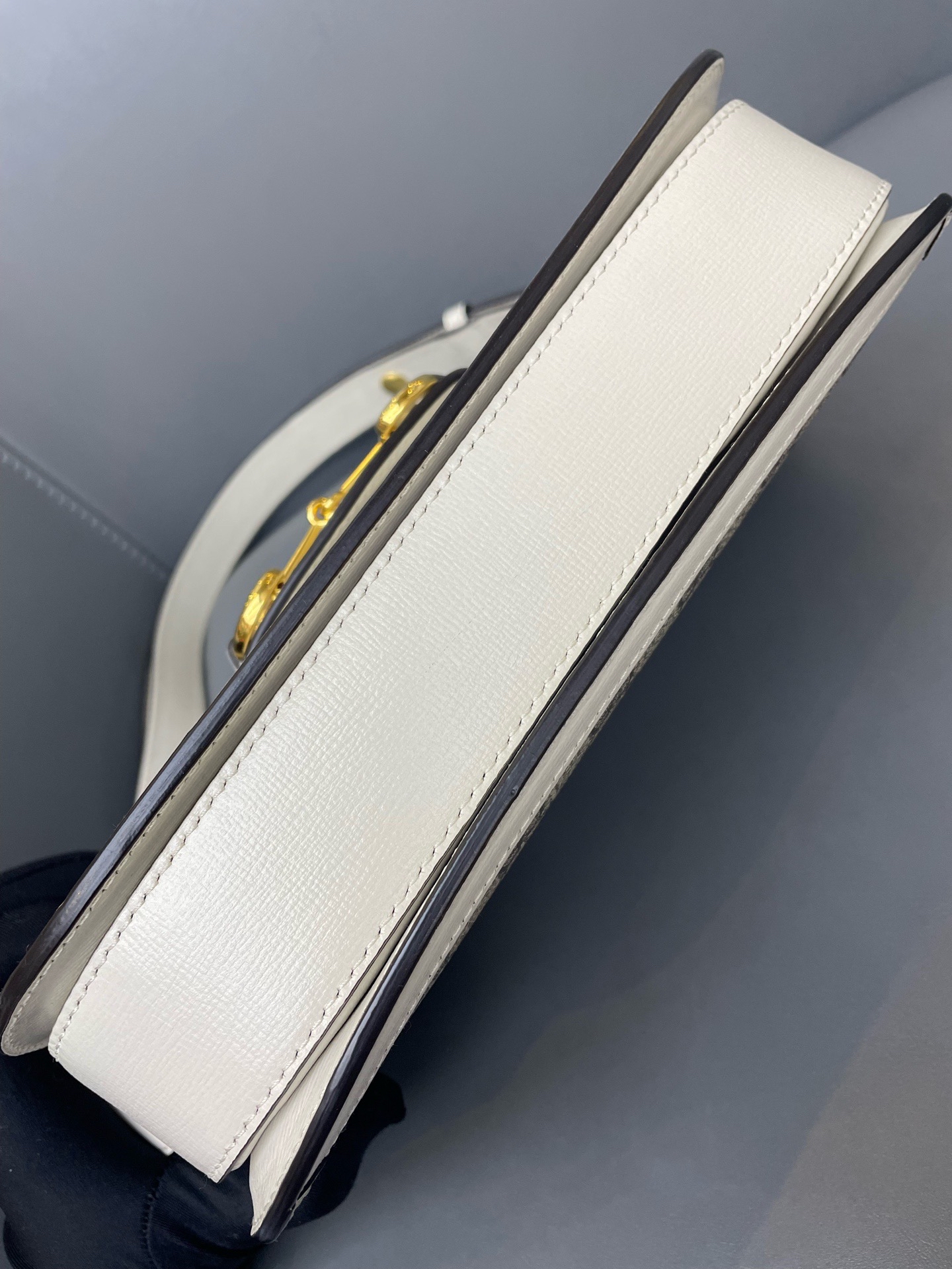 【預訂貨品】Gucci 1955 白色郵差包