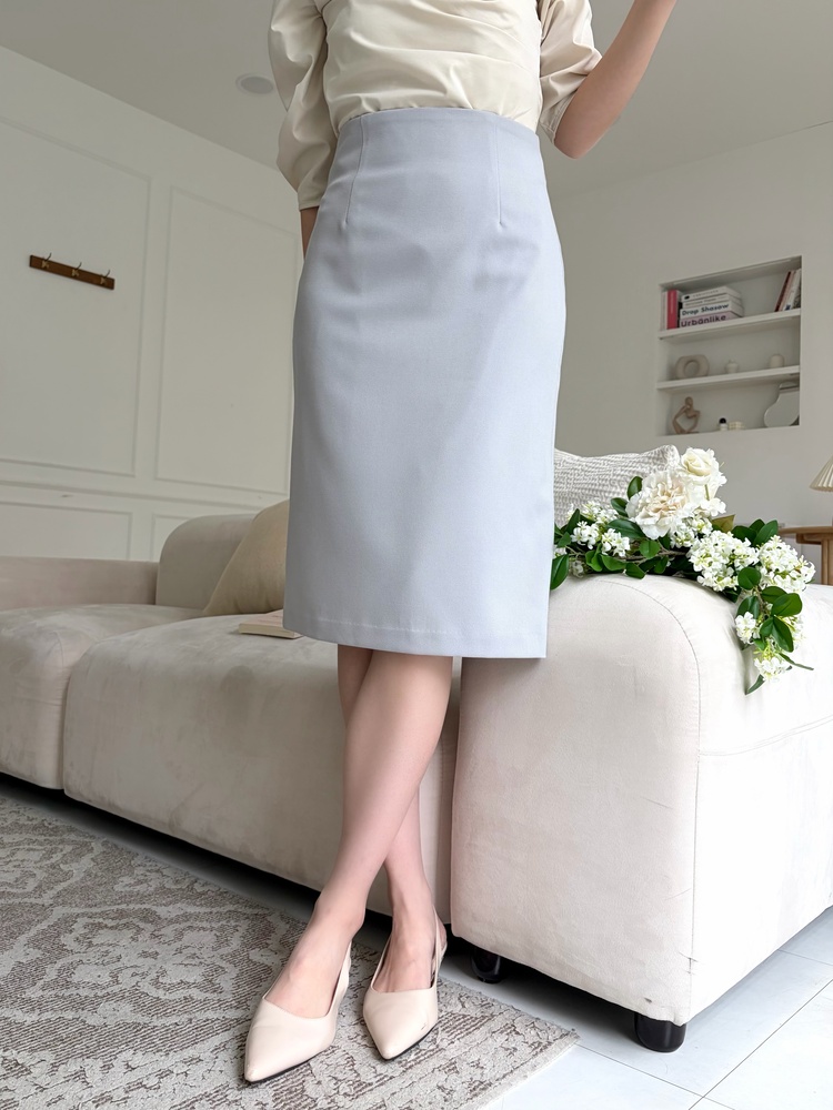 Leonie Tailored Midi Skirt (Misty Blue)