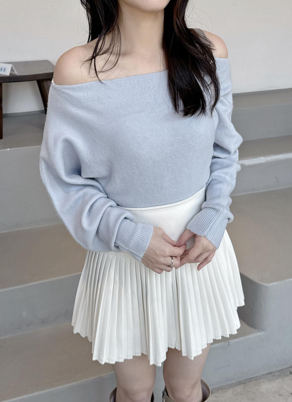 【機心款式】純色大領軟綿上衣