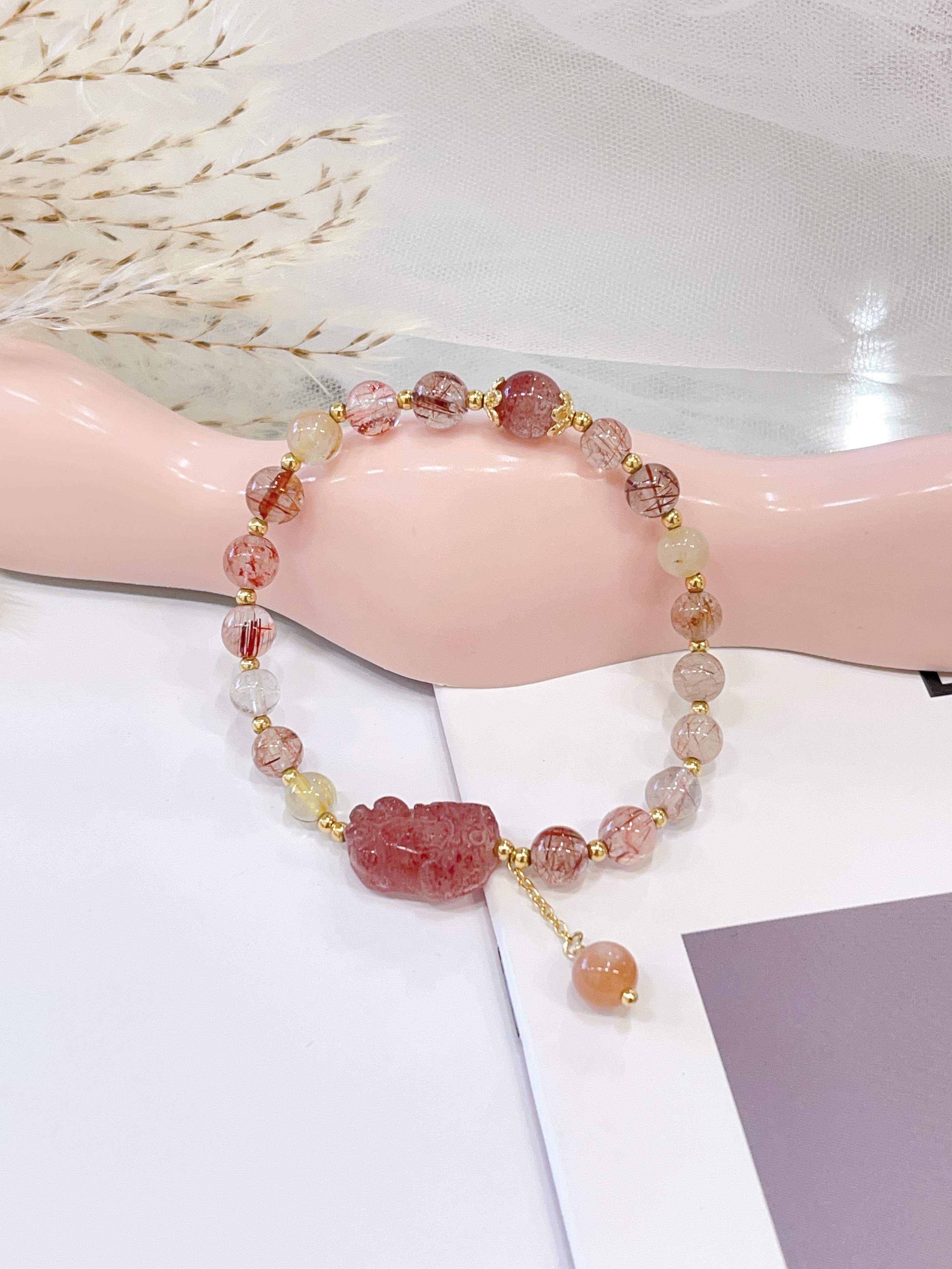 🌈🍓 彩发晶多宝 × 草莓晶貔貅手串 Multicolor Rutilated Quartz & Strawberry Quartz Pixiu | 6-8mm