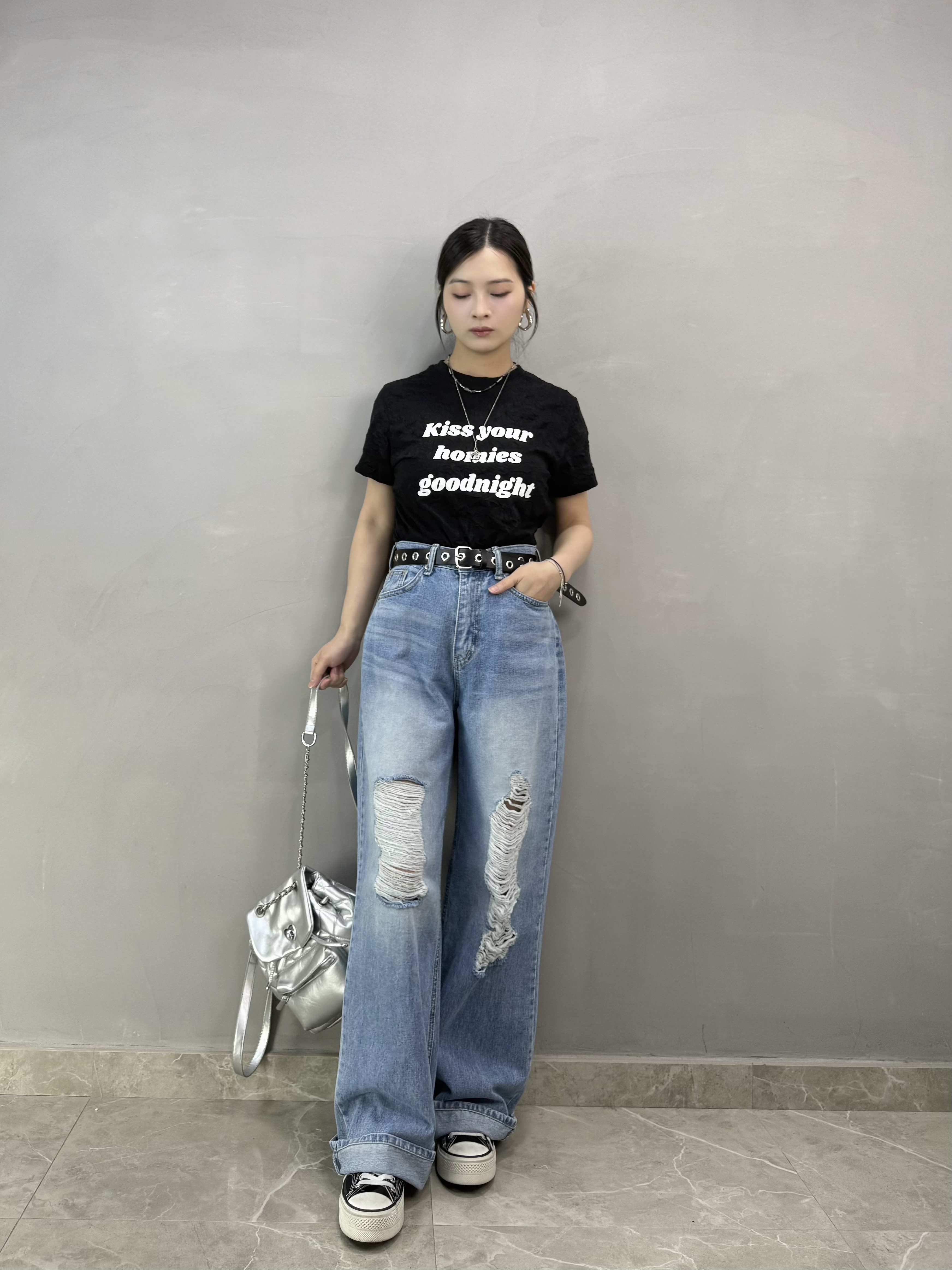 Z78 壓紋英文字Tee