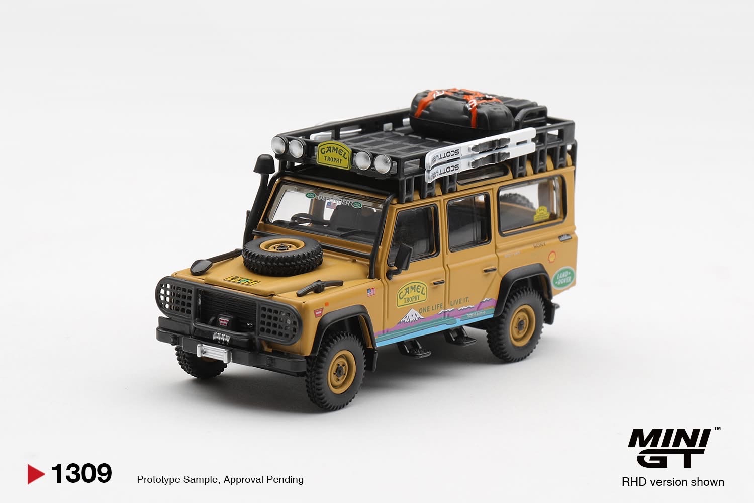 (預訂 Pre Order) Mini GT ( MGT01309-L ) Land Rover Defender 110 1998 Camel Trophy Tierra del Fuego CT.10 USA