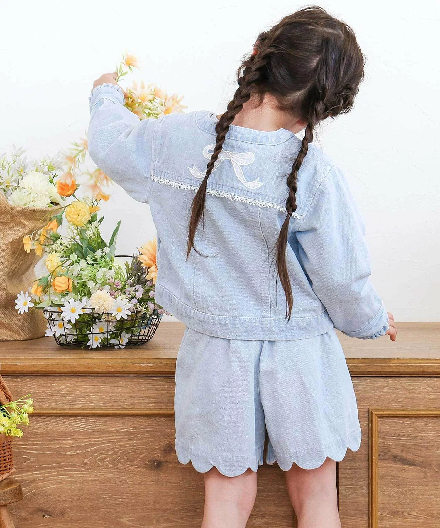 🆕【⭐訂購⭐】🌀 🇯🇵 日本直送 緞帶蕾絲刺繡 荷葉邊袖 #牛仔褸［2款選］🌀 [ELCA-0157]