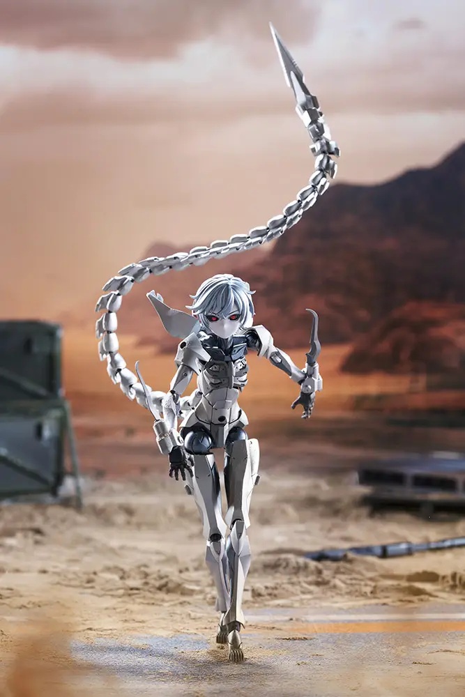 Wreckage Hunter (MegaloMaria Unlimited Universe)