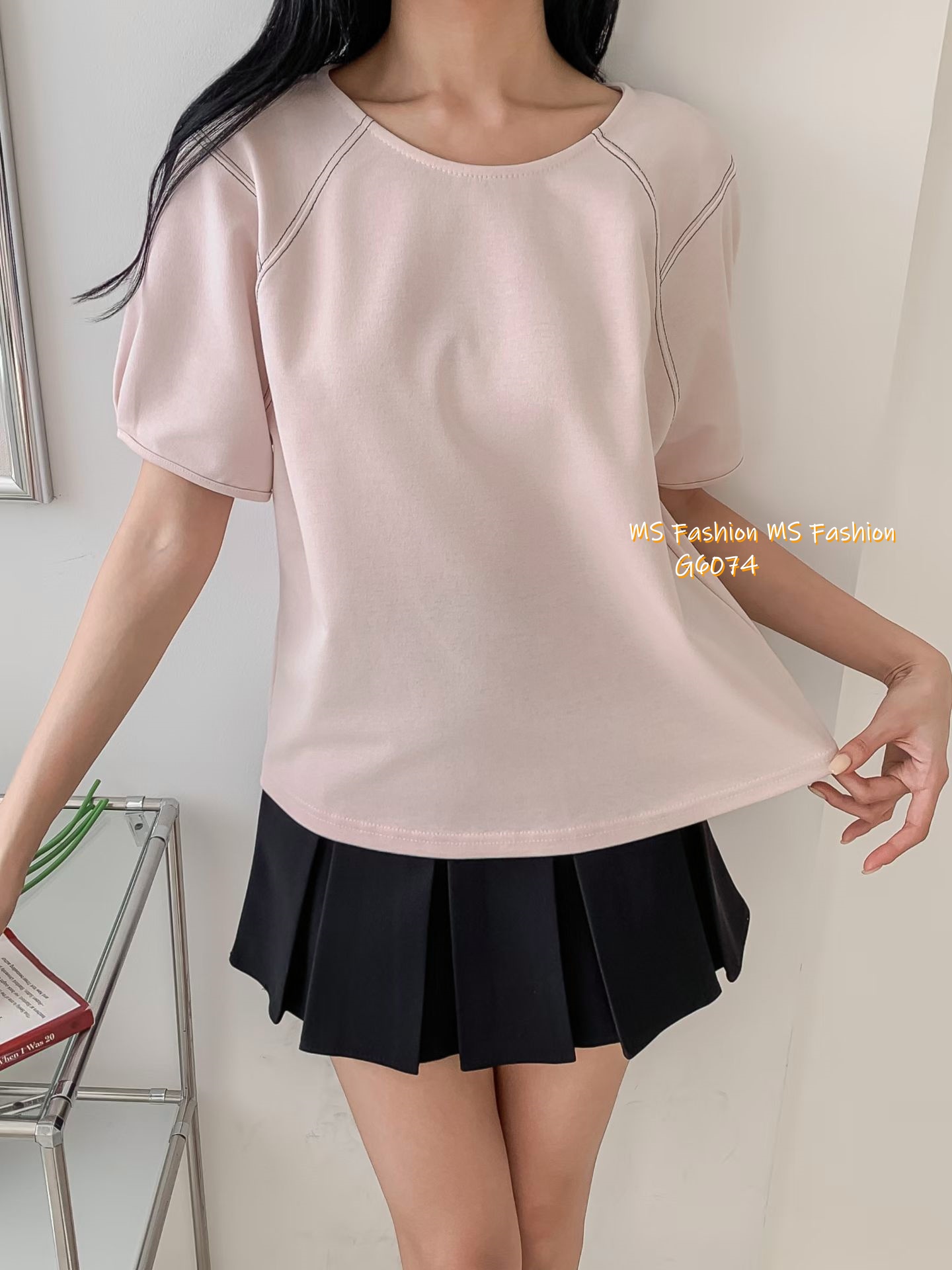 G6074 韓國🇰🇷淨色圓領摺袖top