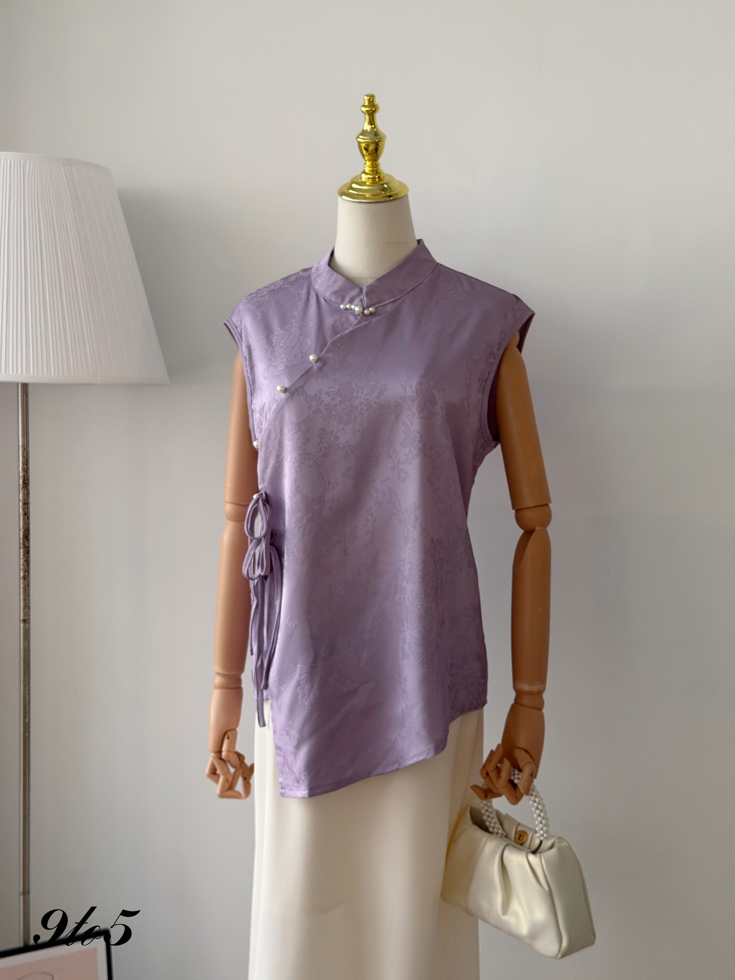 T4487 Sleeveless Floral Cheongsam Top - Purple