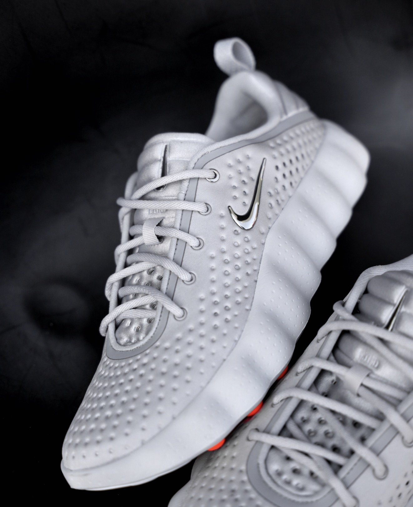 HQ4308-003 Nike Mind 002 Light Smoke Grey HQ4308-003