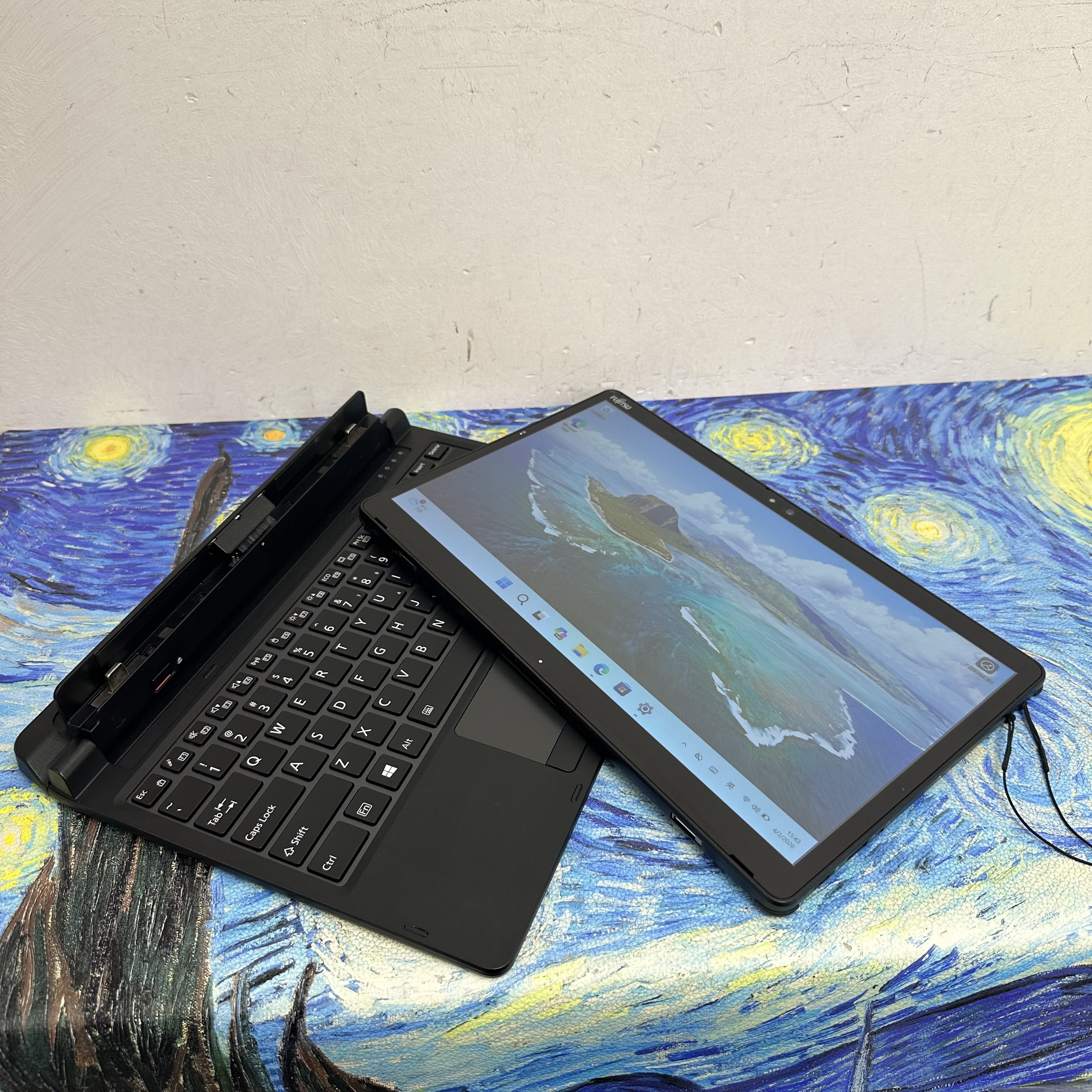 (13寸 超輕薄機身 Touch Mon Fujitsu🔥) Fujitsu 富士通 i5-8365U/8GB Ram/256GB SSD/超靚機身/ 超輕薄/ Laptop / Notebook / 抵用文書機 / Tablet / 平板 / Movie / Netflix / 分拆式鍵盤