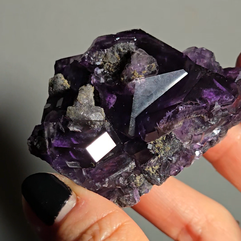 Indigo blue and purple tanzanite fluorite cluster - FL365