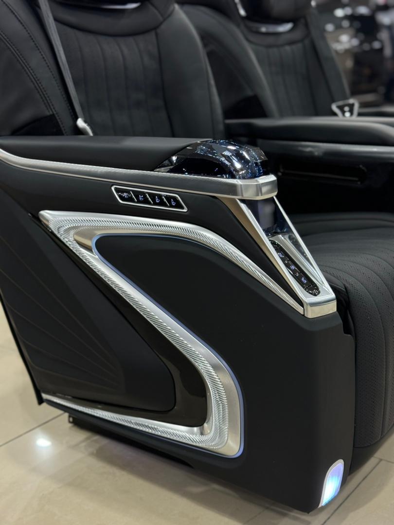 HIACE CRYSTAL 5.0 PILOT SEAT / UNI-ST-6004-HY