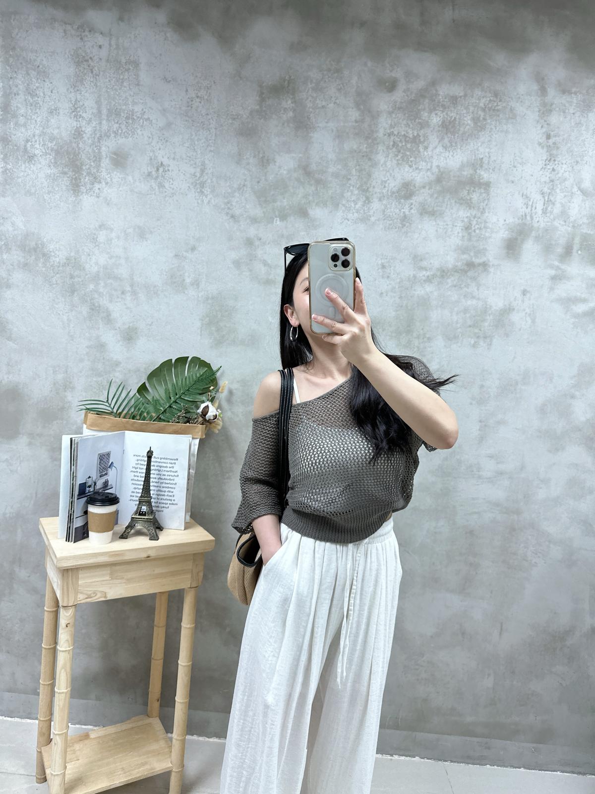 U01 V領束腳線Top