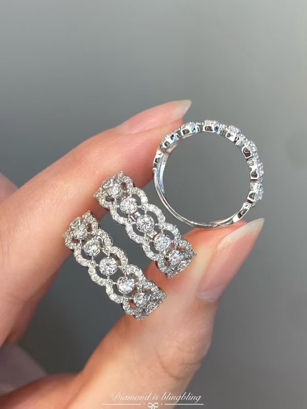 18K Diamond Ring