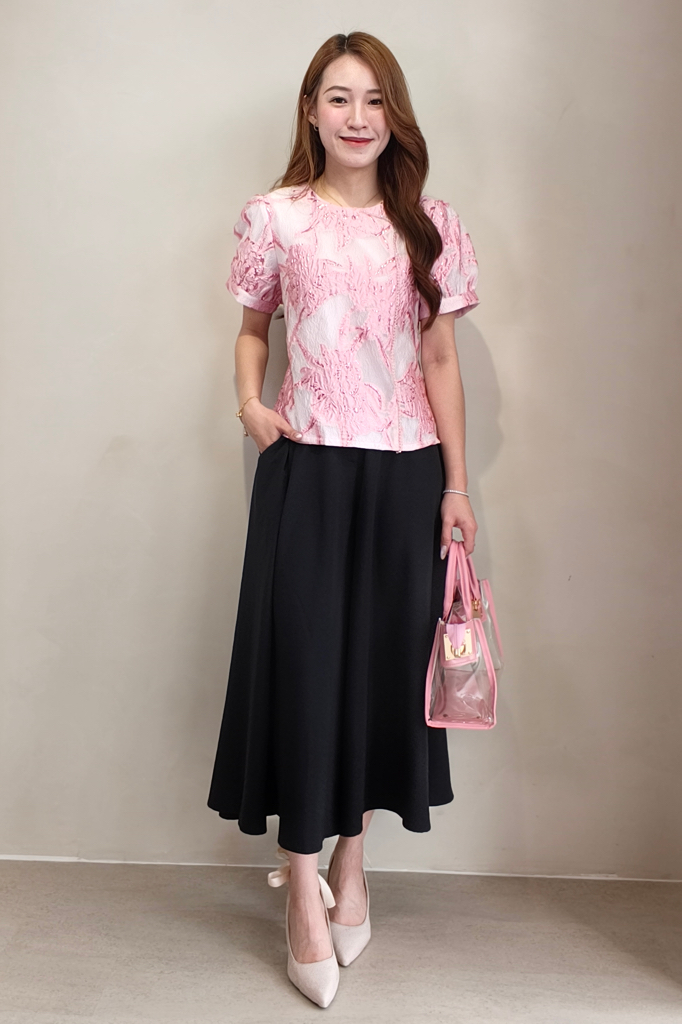 210660 Floral Textured Top