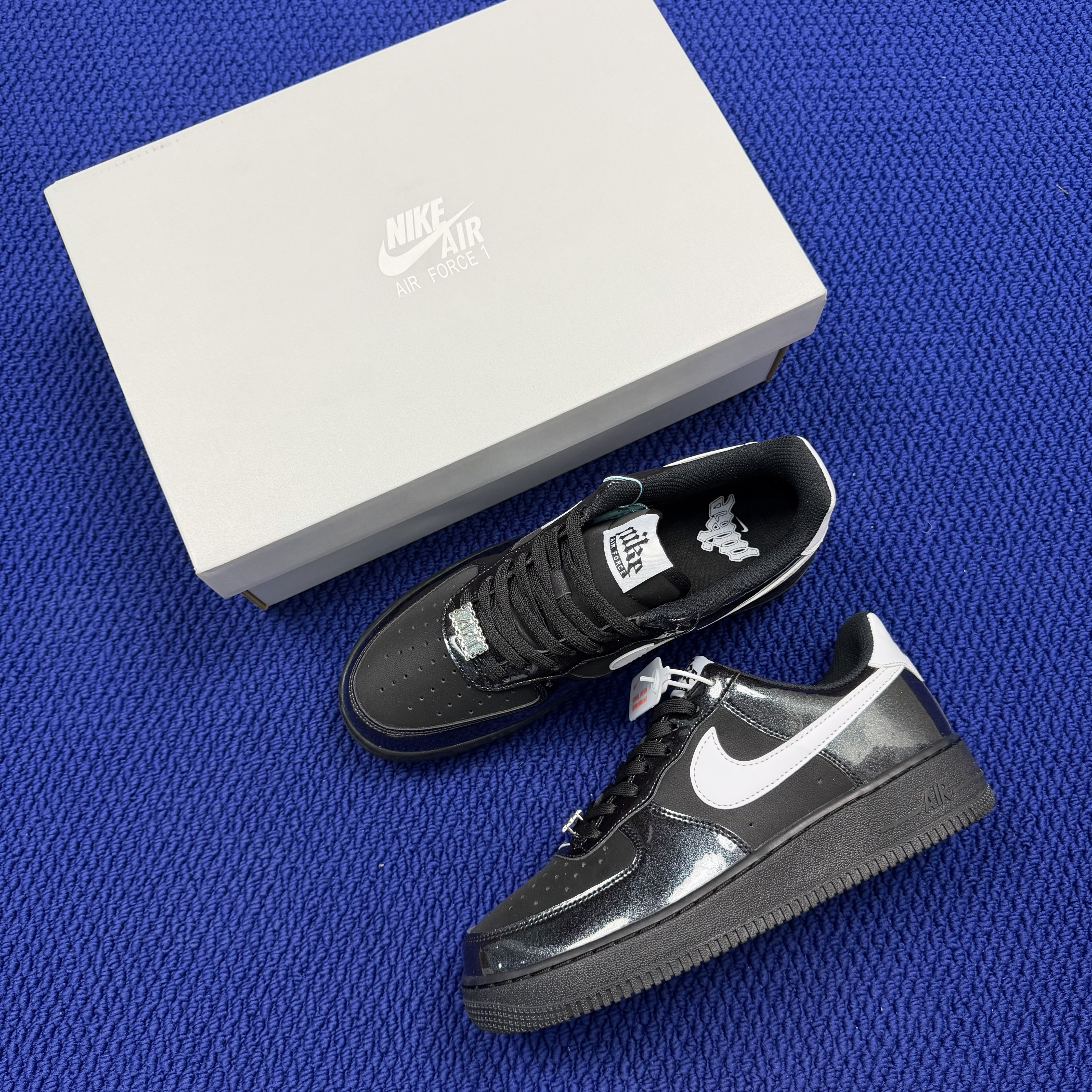 Nike Air Force 1 '07 LV8 "Glam Rock" IB6843-001