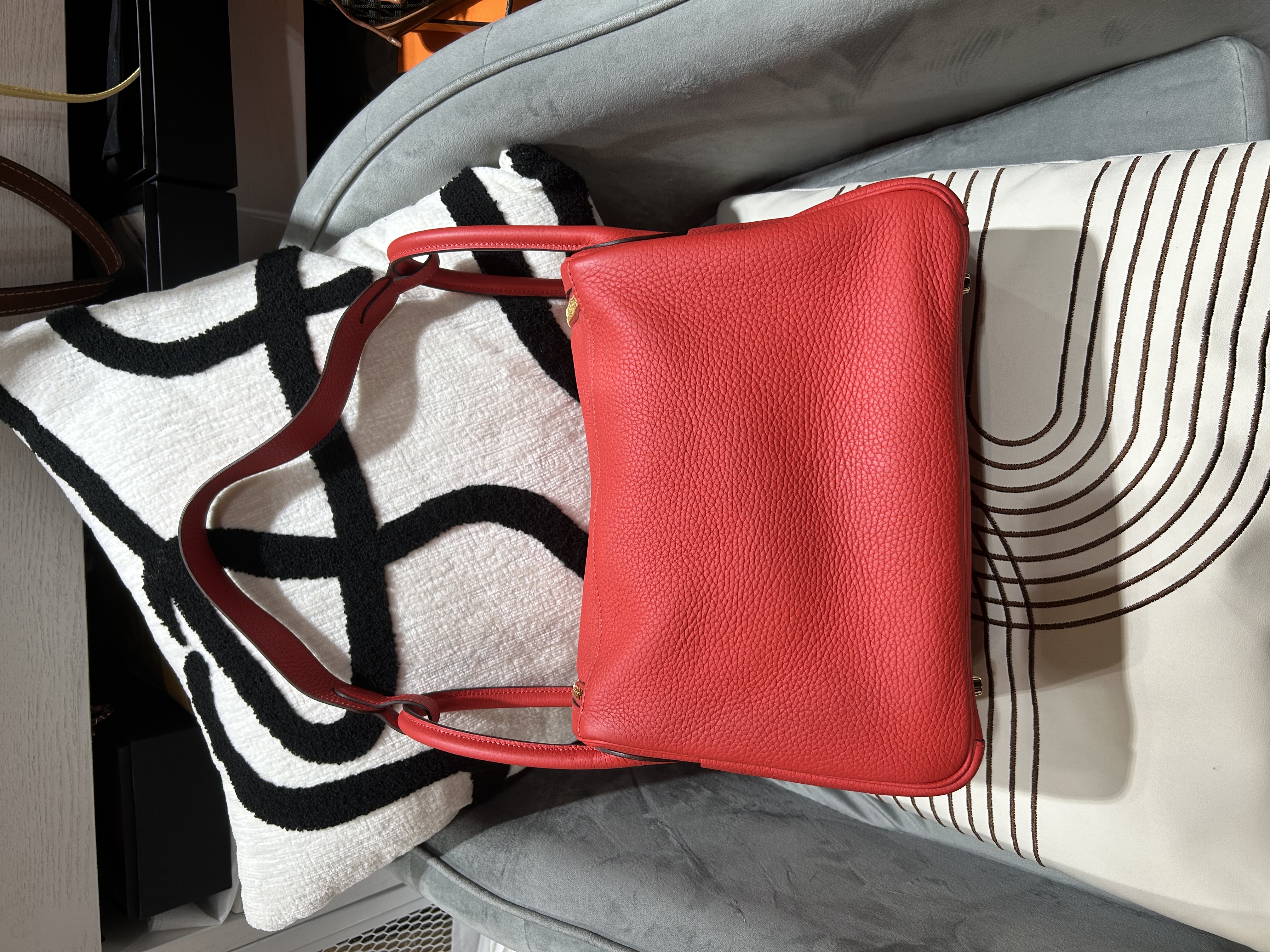 Hermes Lindy 30,SATMP X,心紅金扣 100%Authentic, 98%new ✅dust bag✅box
