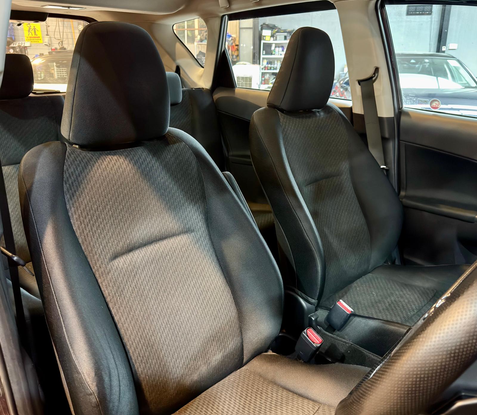 Toyota Ractis Verso 2011