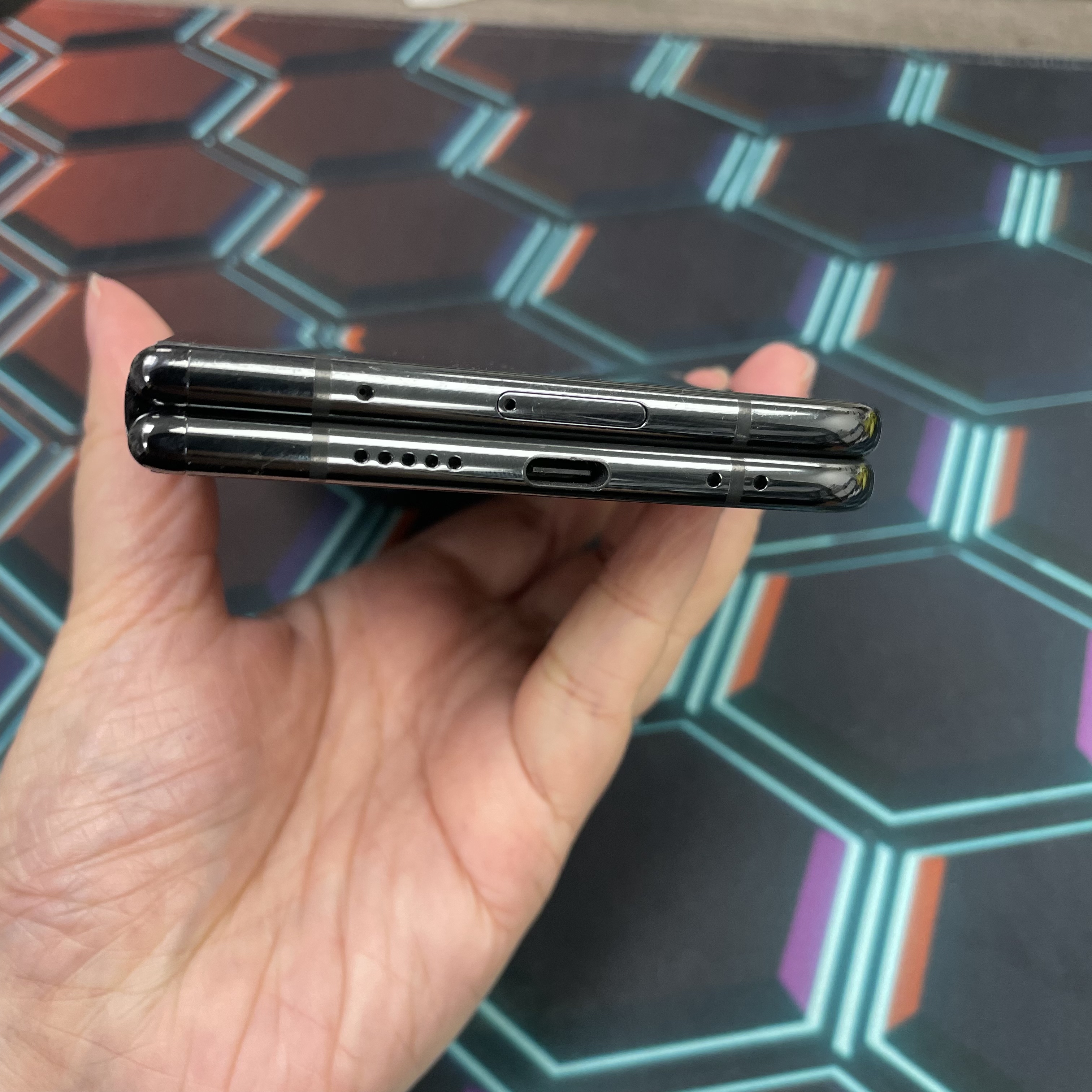 *7982 Google Pixel Fold 勁靚機 12+256GB 黑色 black 國際版