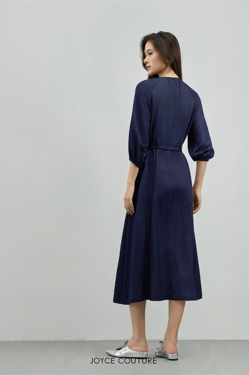 松紧褶领口中长连身裙 D0335