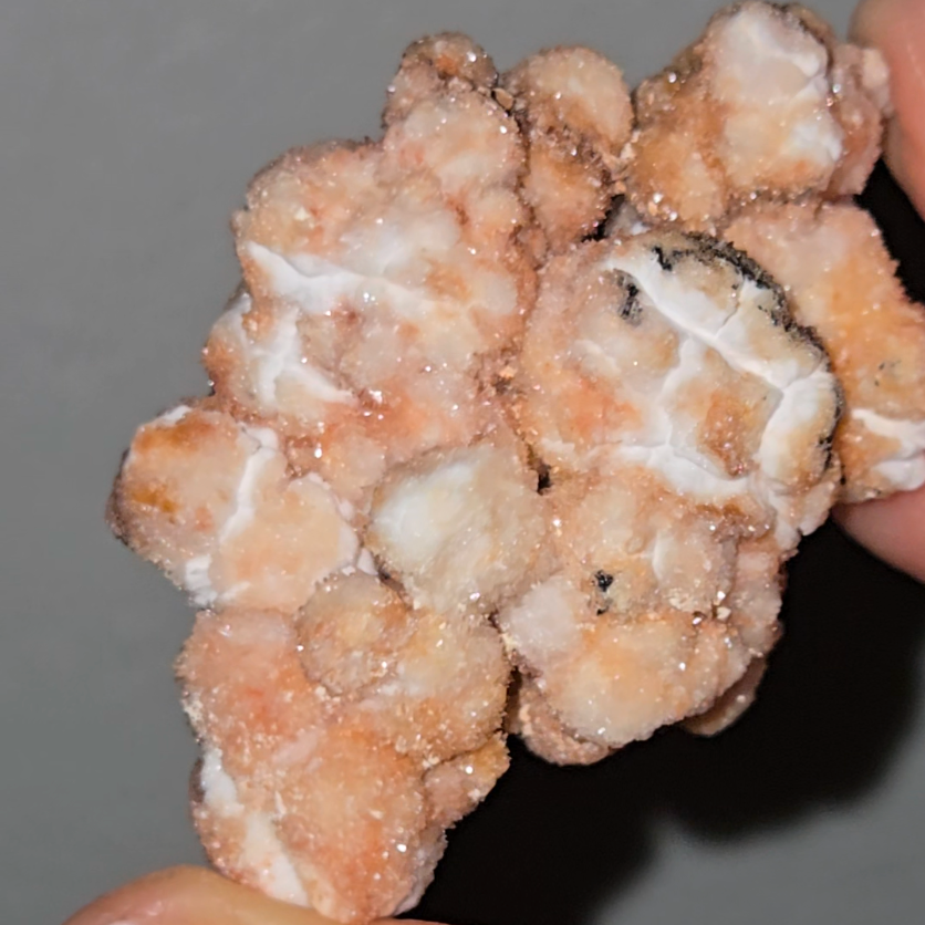 Popcorn selenite with intense sparkles - SEL31