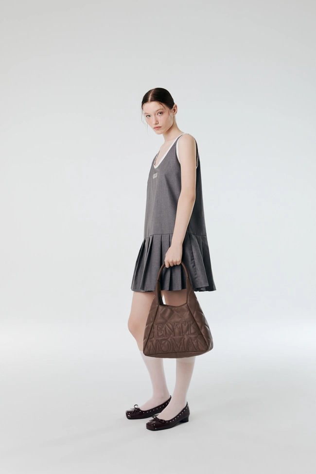 🇹🇭GENTLEWOMAM - 格紋三角HOBO袋代購