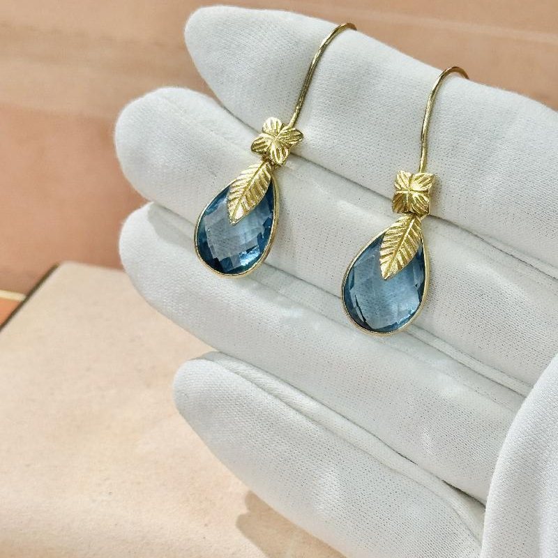 Vintage Recomposed Czechoslovakian Faceted Glass Hook Earrings(C043)