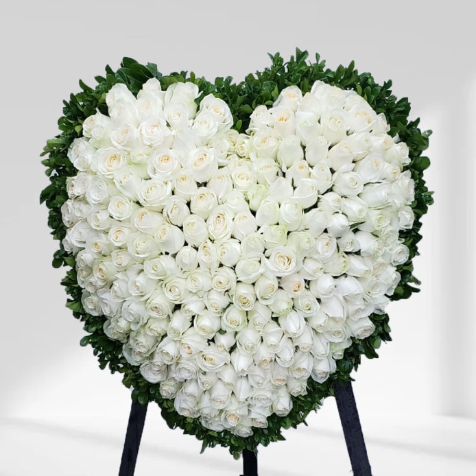 圍邊心型帛事花牌 E4