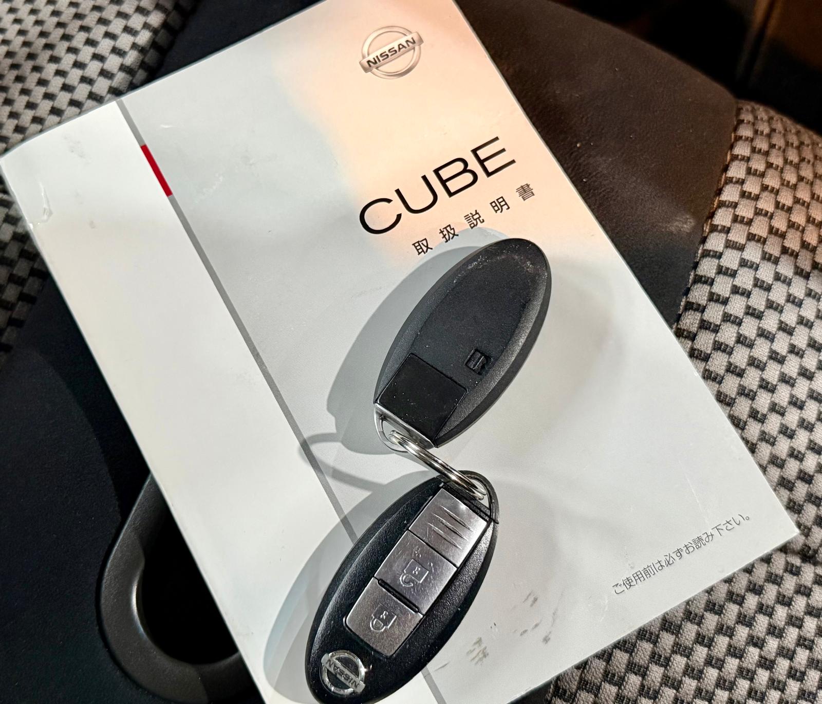 Nissan CUBE RIDER 2010
