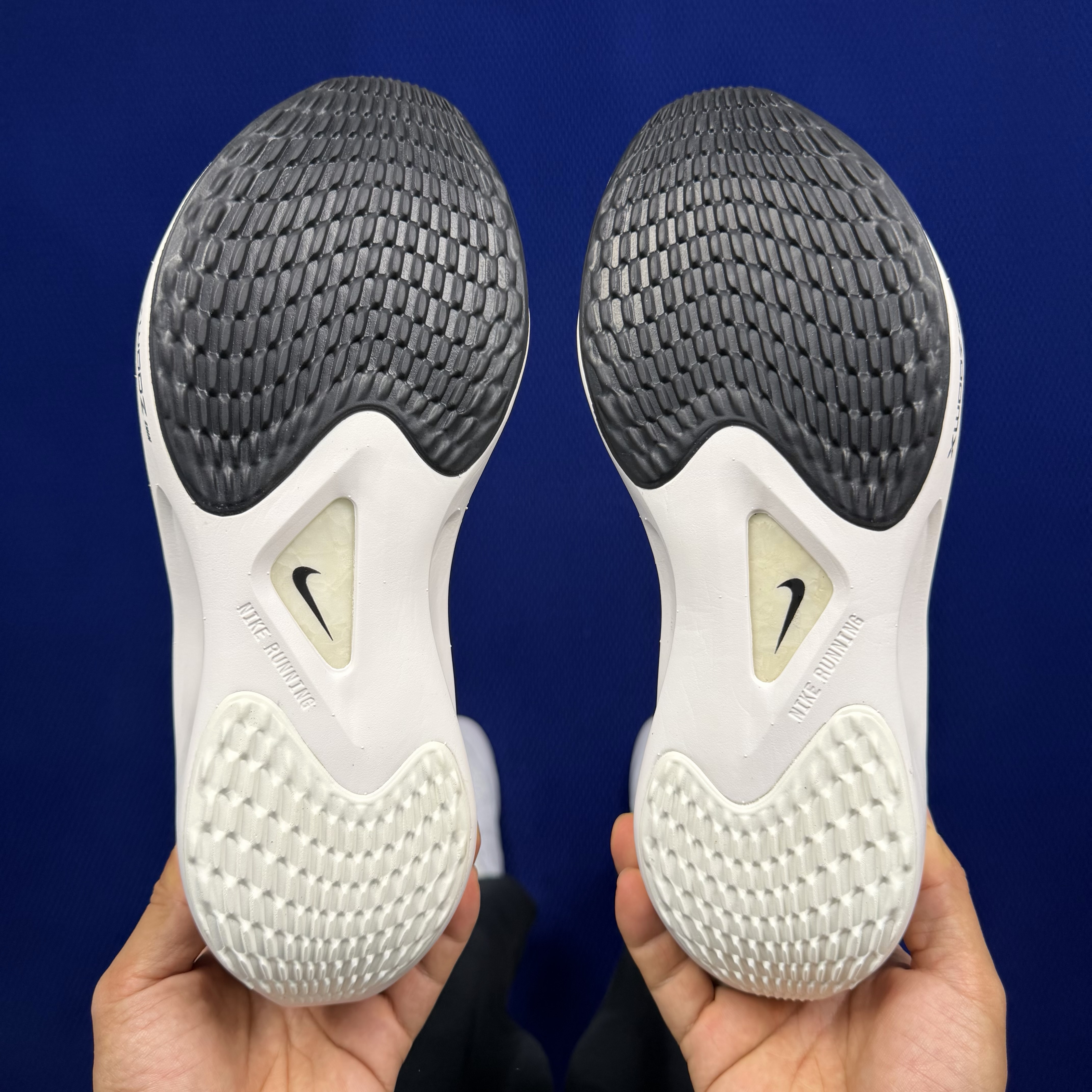 Nike Zoom Fly 5 DM8968-002