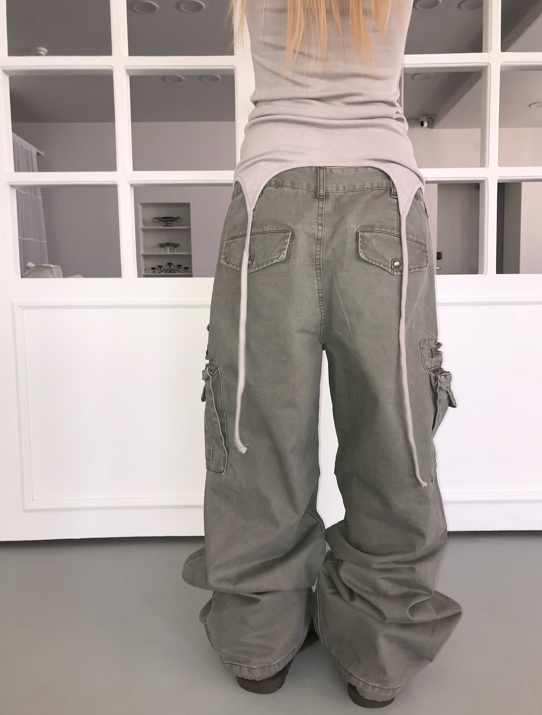 Multi-Pocket Wide-Leg Cargo Pants