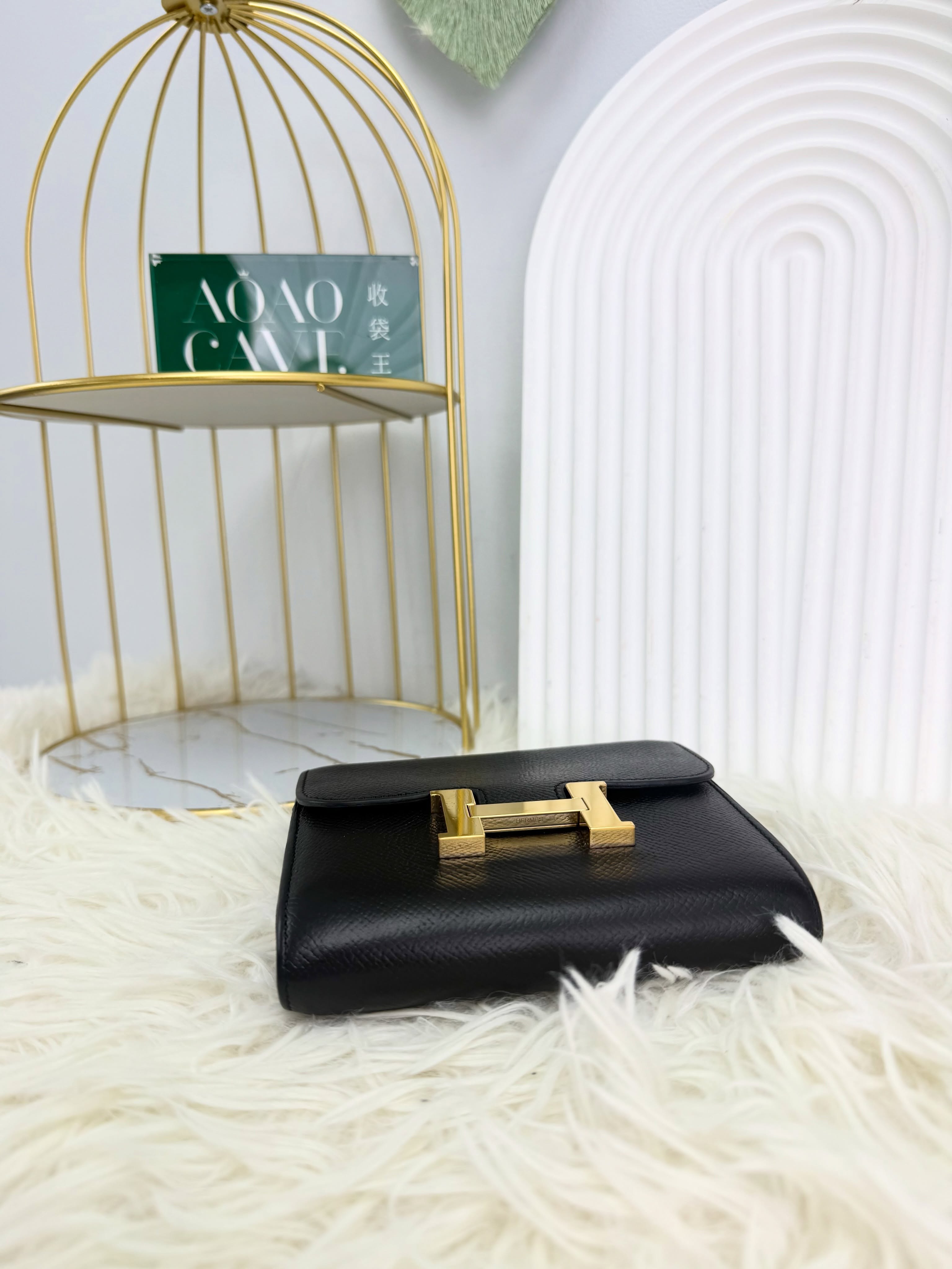 Hermes👜 PRE OWNED 🛍️Constance 黑金扣 短銀包🖤