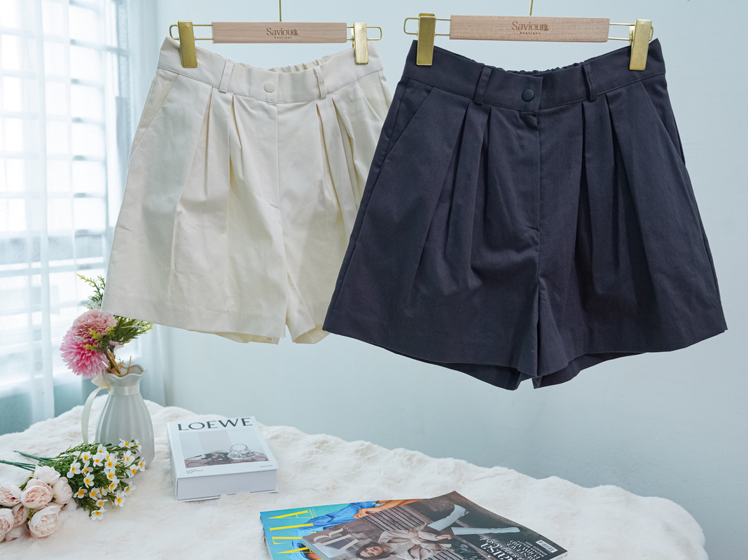 High-Waisted Pleated Tailored Shorts‖ 高腰立体褶裥西装短裤 KR0447332