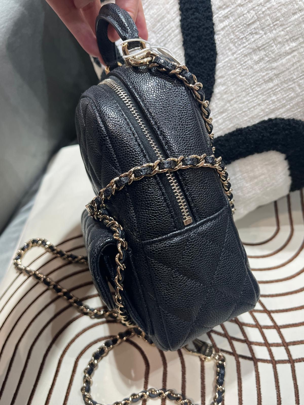 Chanel mini backpack 黑色荔枝牛皮淡金扣迷你背囊24C,100%Authentic,98%new ✅晶片✅dust bag✅box