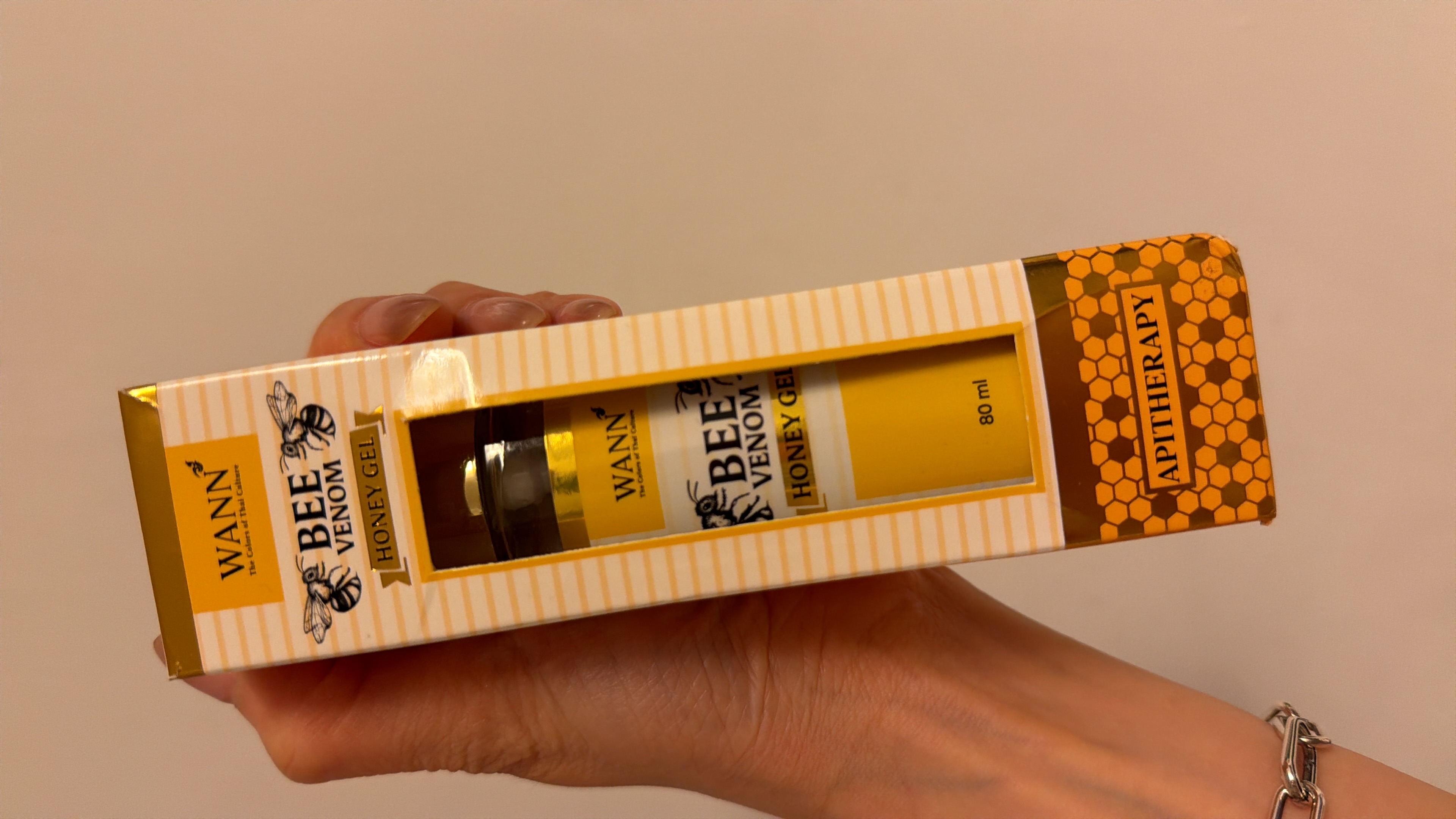 泰國蜂毒精華：舒緩疼痛、減輕不適，天然蜂毒萃取