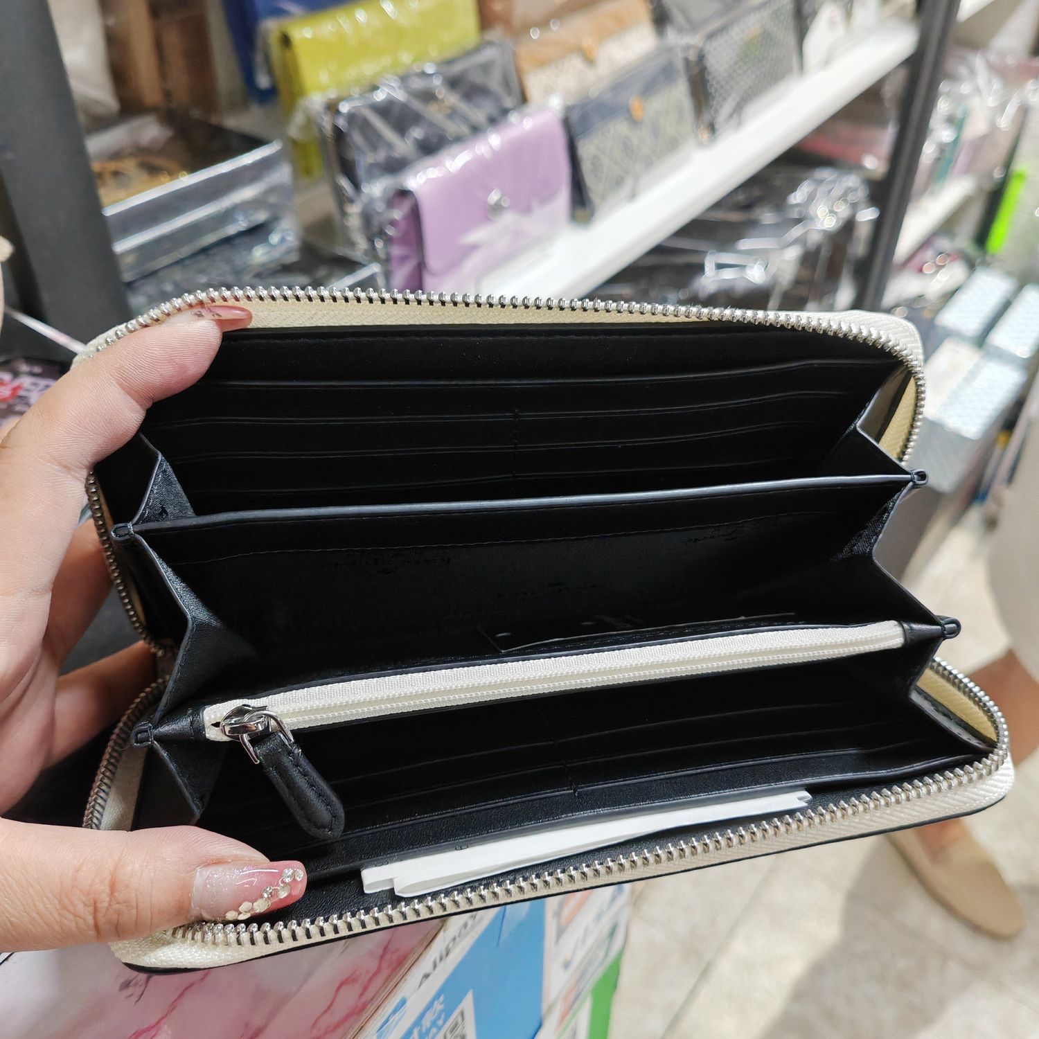 *🇺🇸美國直送Kate Spade長銀包* ‼️