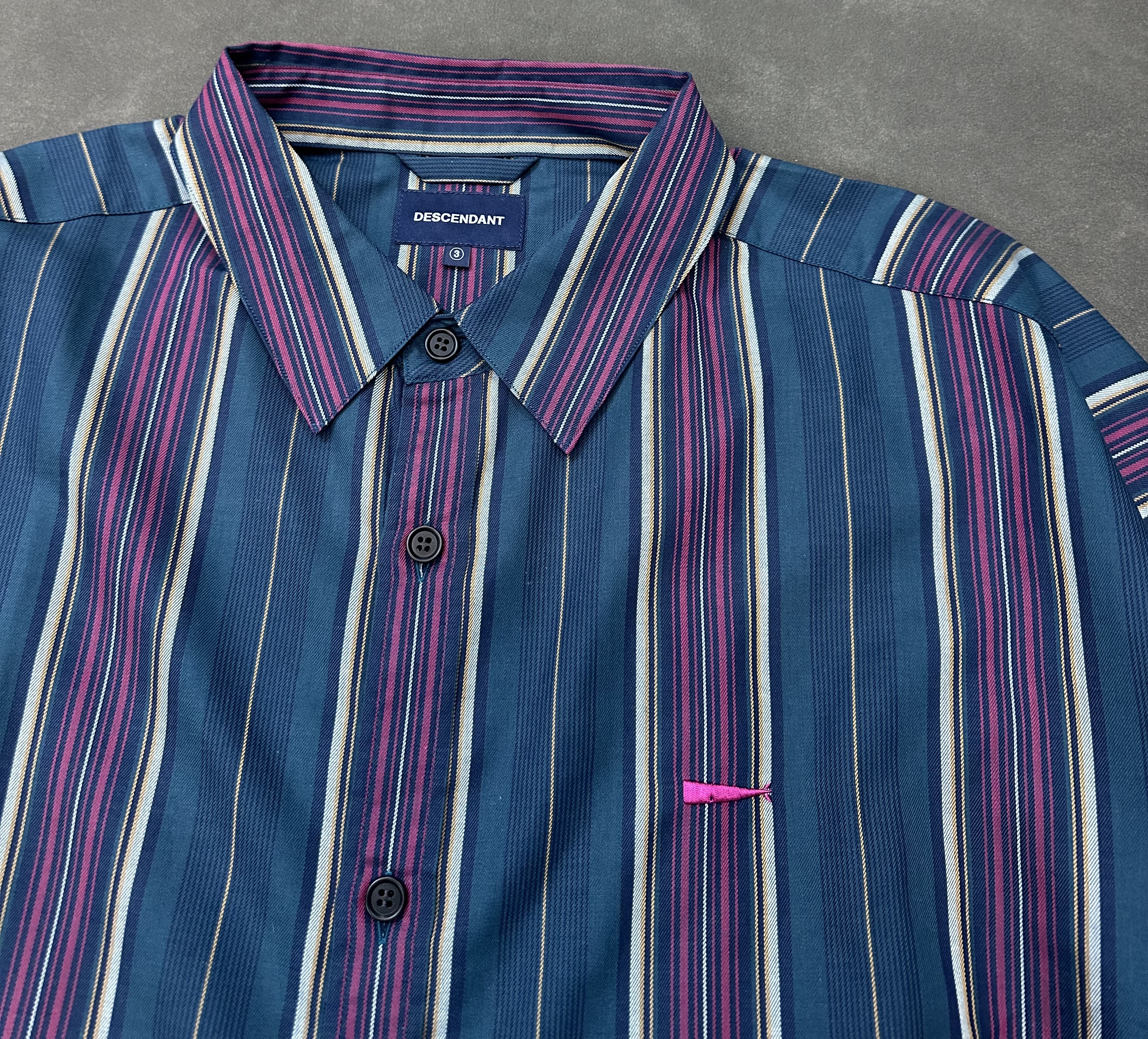 Descendant shirt size 3 全新 