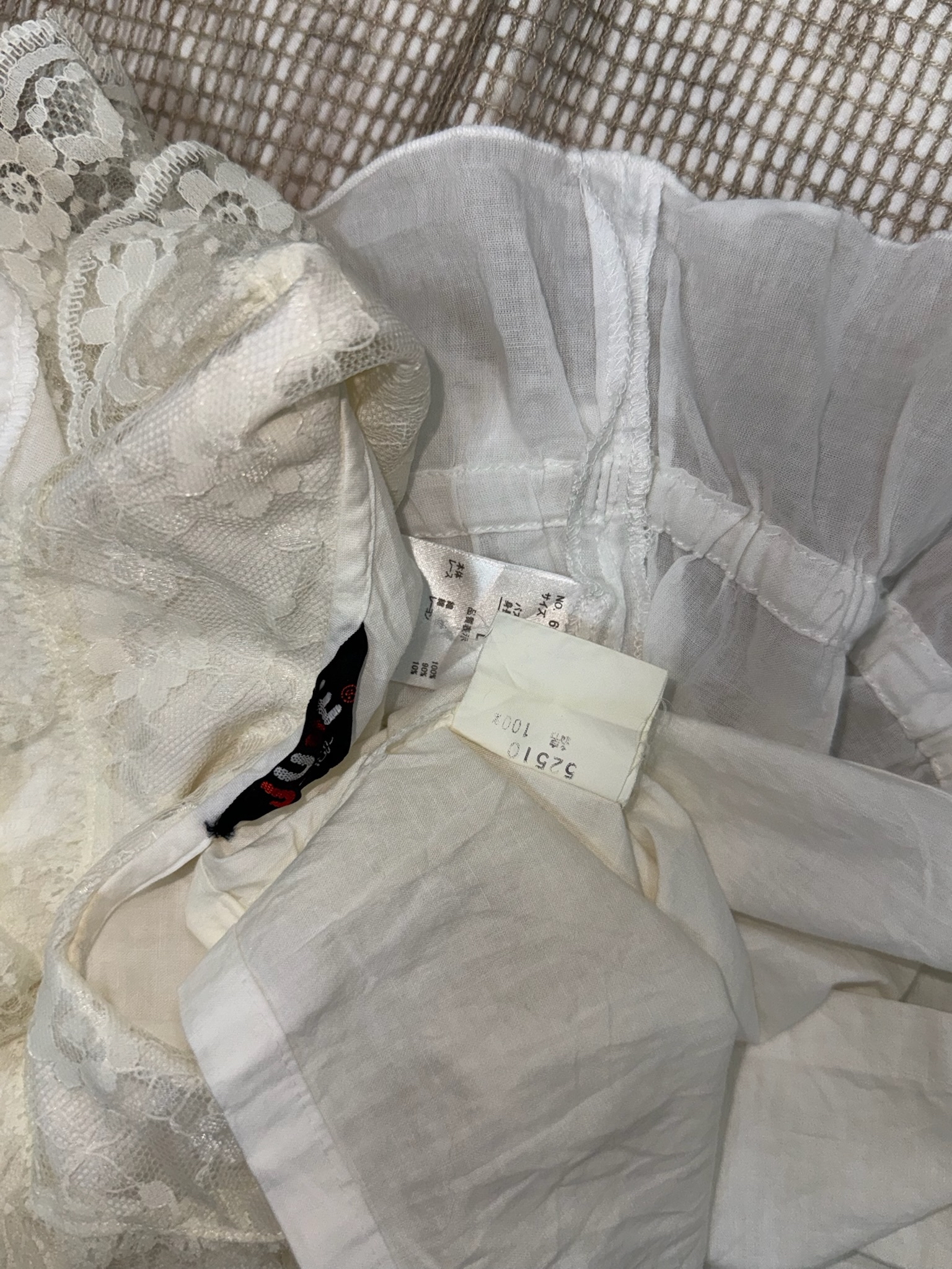 Victorian Style Lace Long-Sleeved Top Twin Set