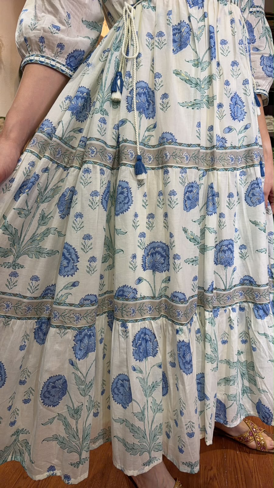 3170 Fog Green Blue Floral 3 Layers 4-Rope OP 47"