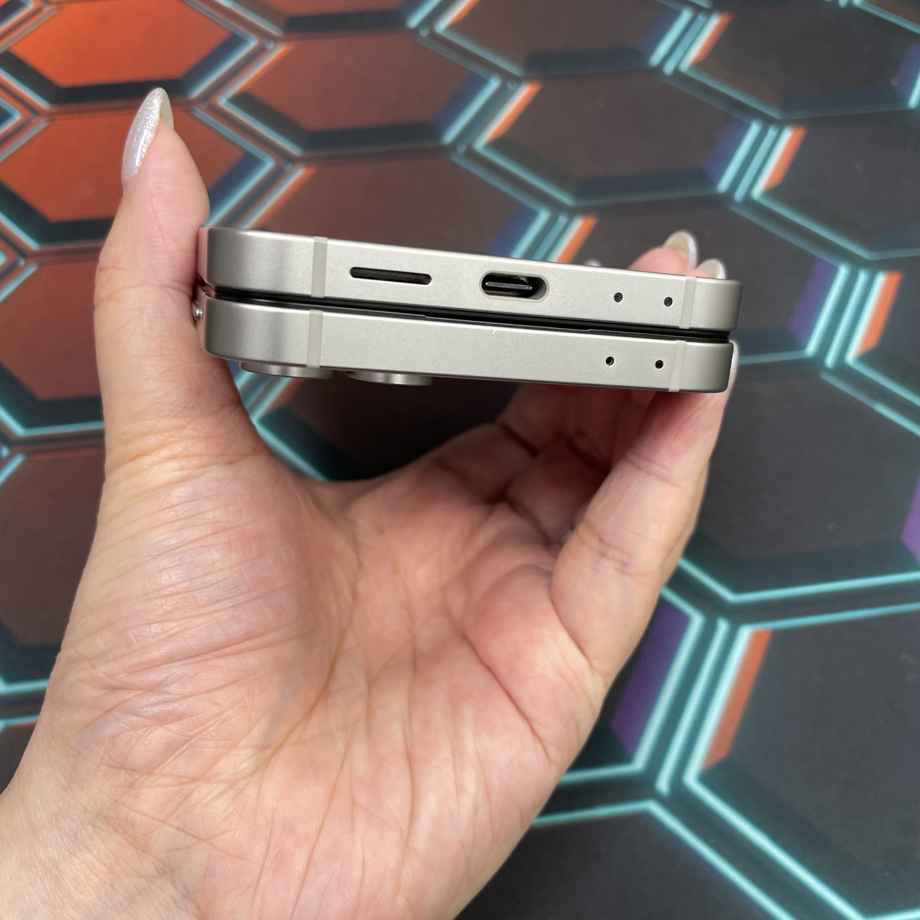 *6949 Galaxy Z Flip 6 完美機 12+256GB 灰色 gray