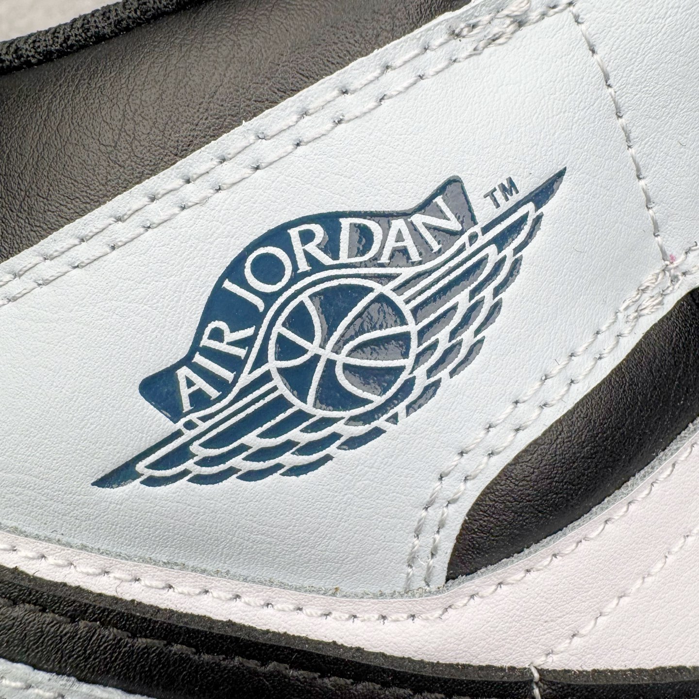 Nike Air Jordan 1 Mid DQ8426-002