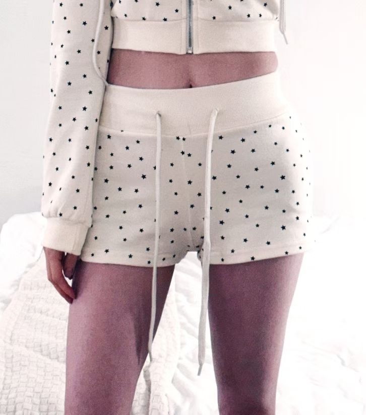 韓國星星jacket 短褲套裝 如買一套需拍兩件（jacket+ pants ）