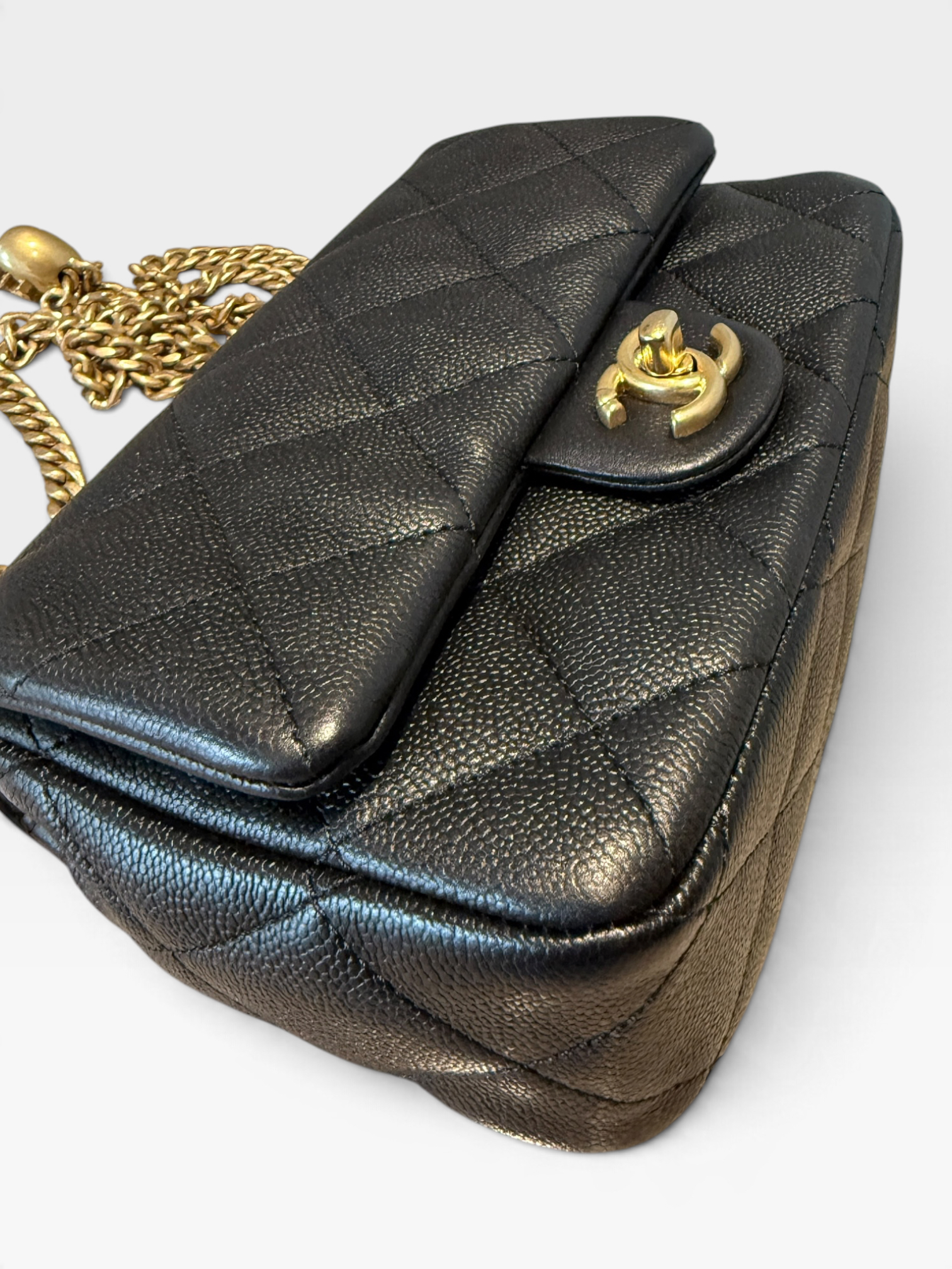 Pre-Owned Chanel 23P Sweetheart Crush Flap Bag / Product Code: 10123