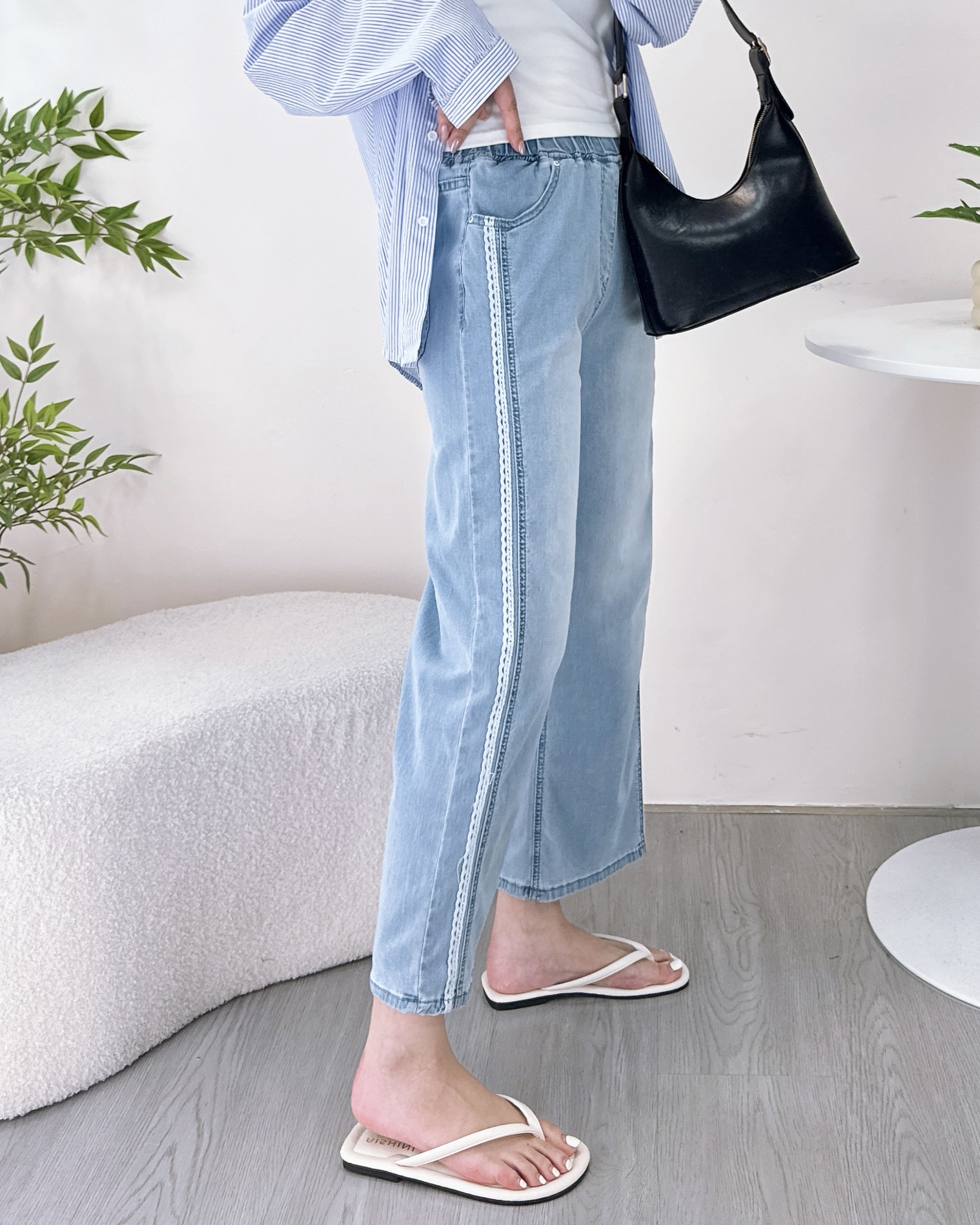 夏天超顯白淺藍通花邊九分直腳牛