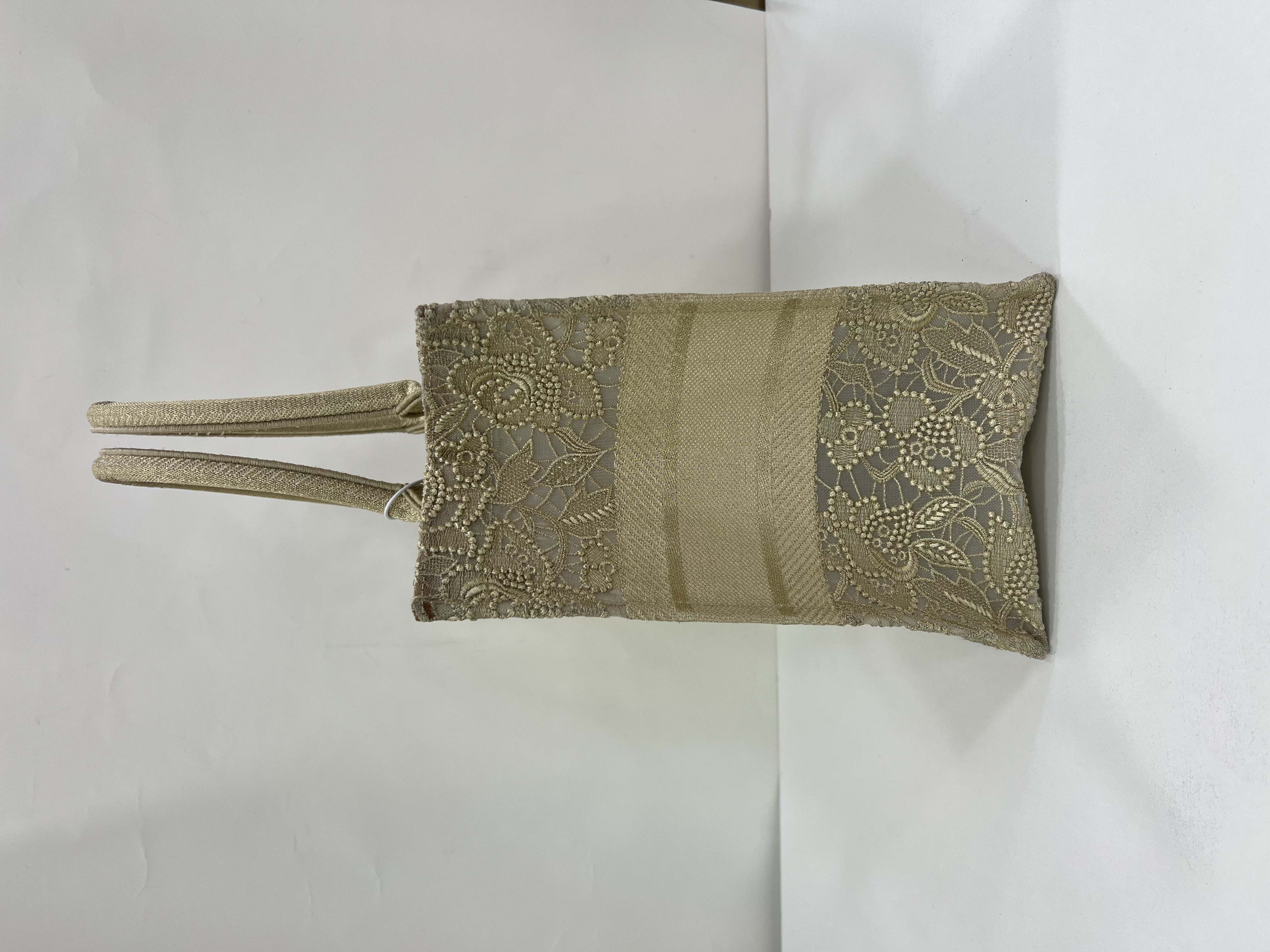 直播貨品 |  [1個-$100 2個-$300］E14