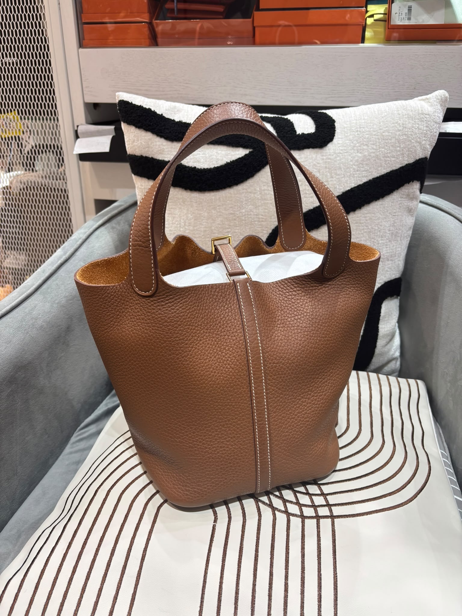 Hermes picotin 22,STAMP W Gold/Gold 100%Authentic, 98%New unused  ✅收據副本✅key lock ✅Dust bag✅box