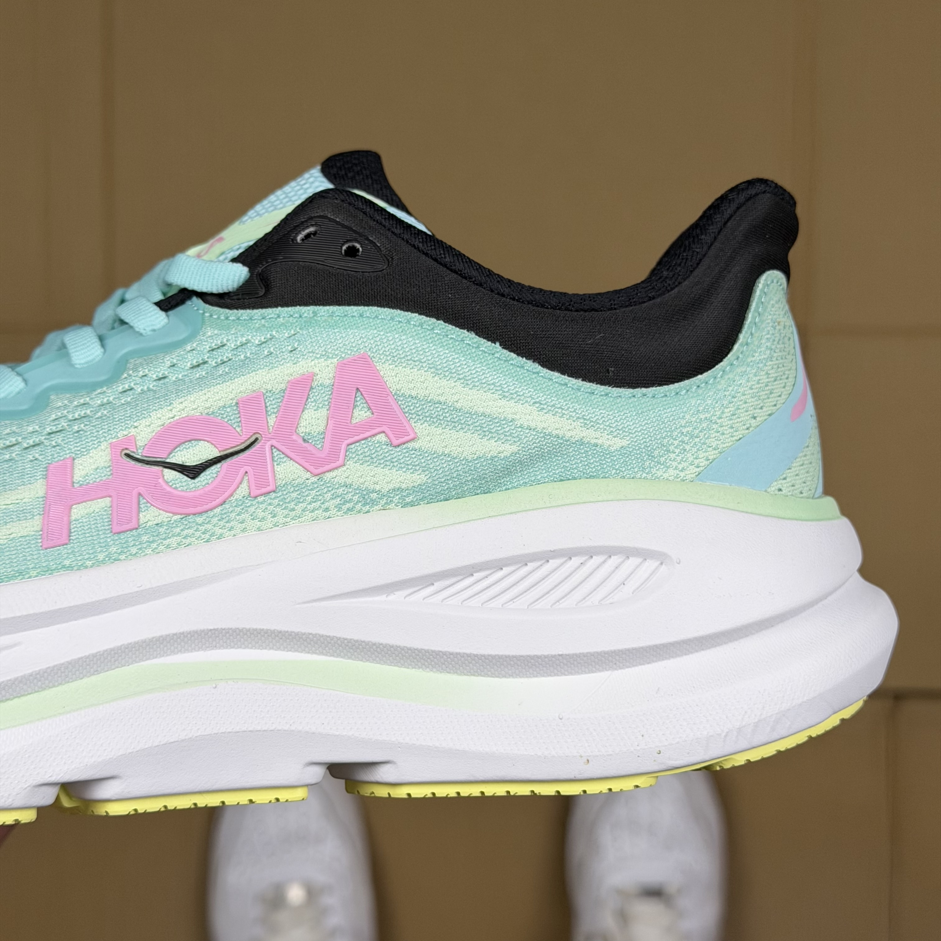 Hoka One One Bondi 9 
