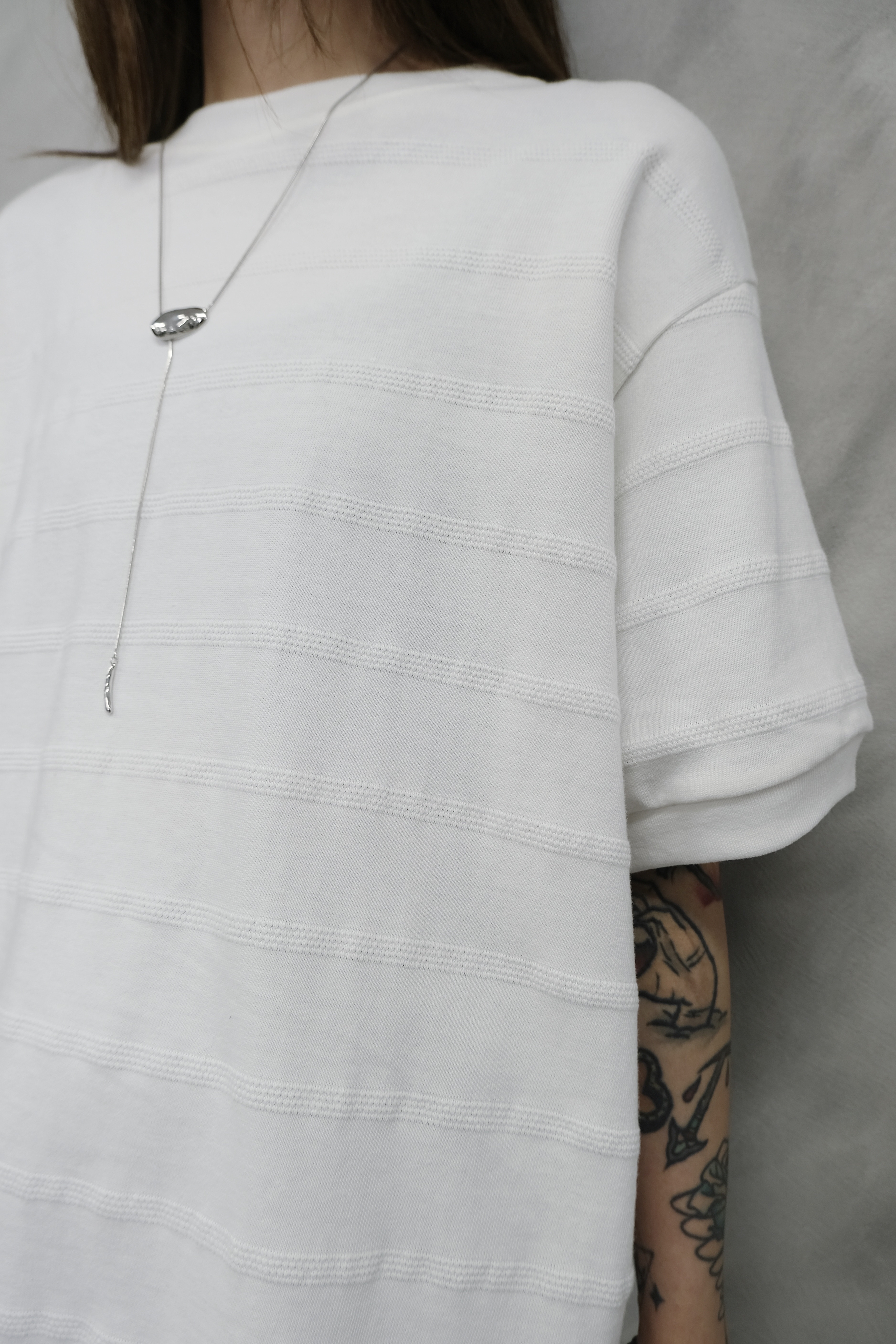 (Unisex )Tonal horizontal texture tee #top30