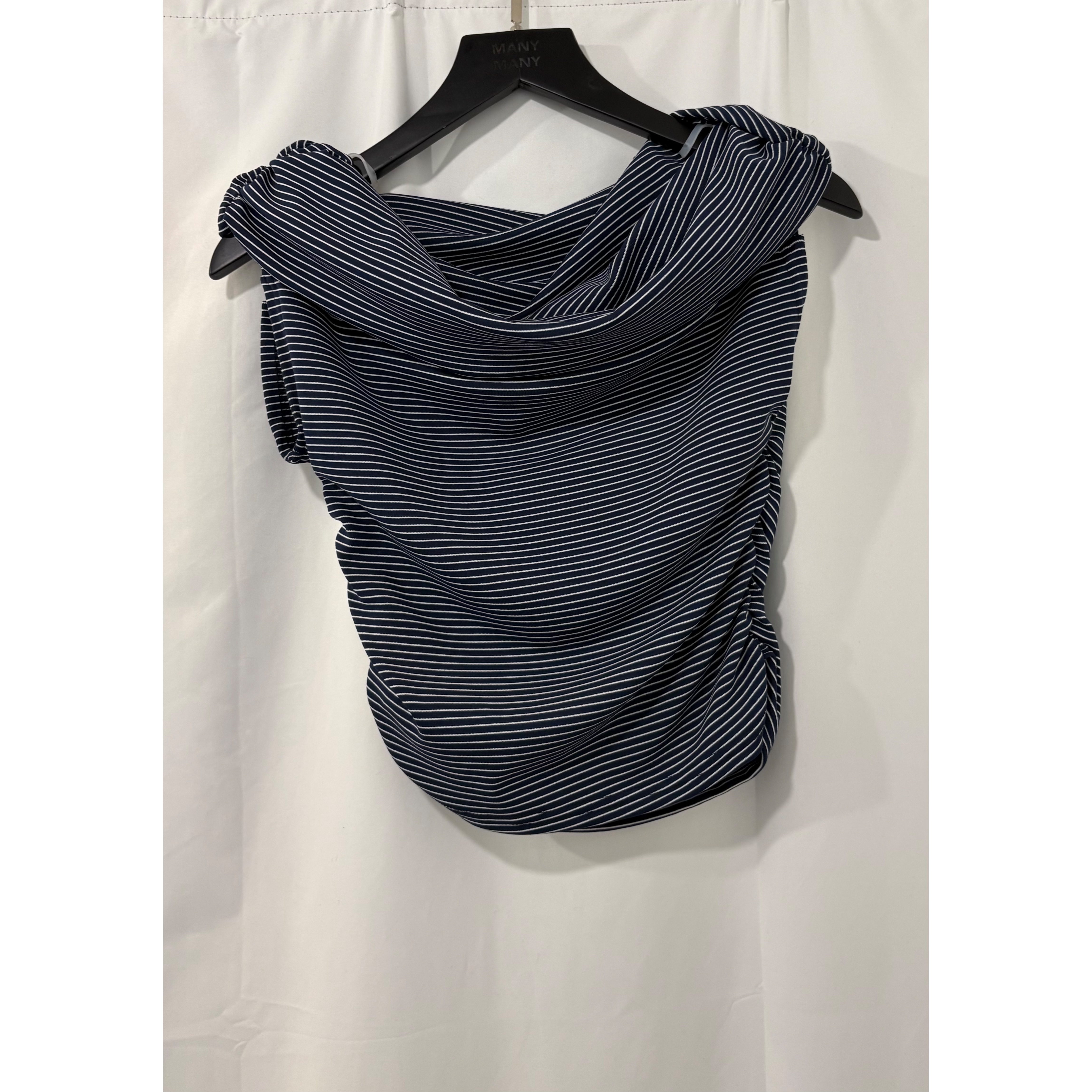 新品價5月8號截💙2605I《O/S SLIM FIT CROP VER2》