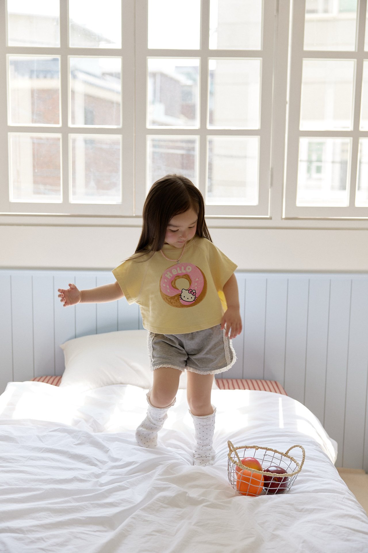 Donut Top / Lace Pants