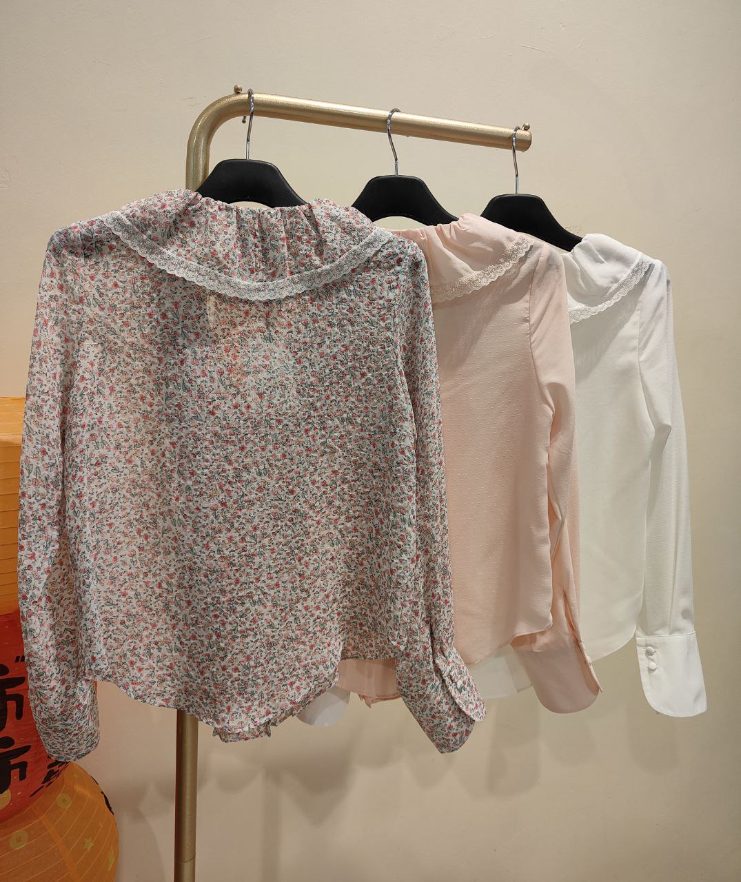 荷叶边领口雪纺上衣 2676